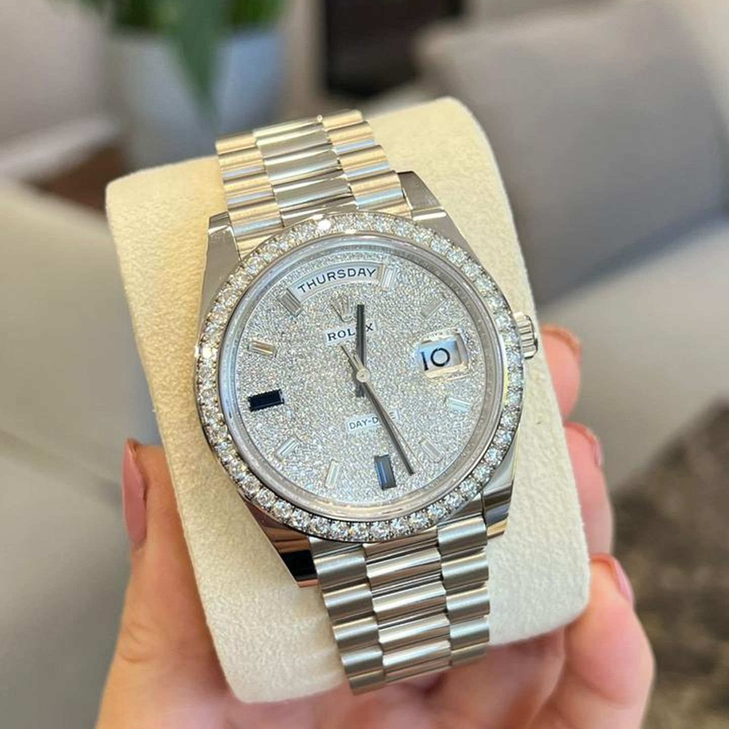 Rolex Day-Date 228349RBR (2026) - Onbekend wijzerplaat 40mm Witgoud (2/8)