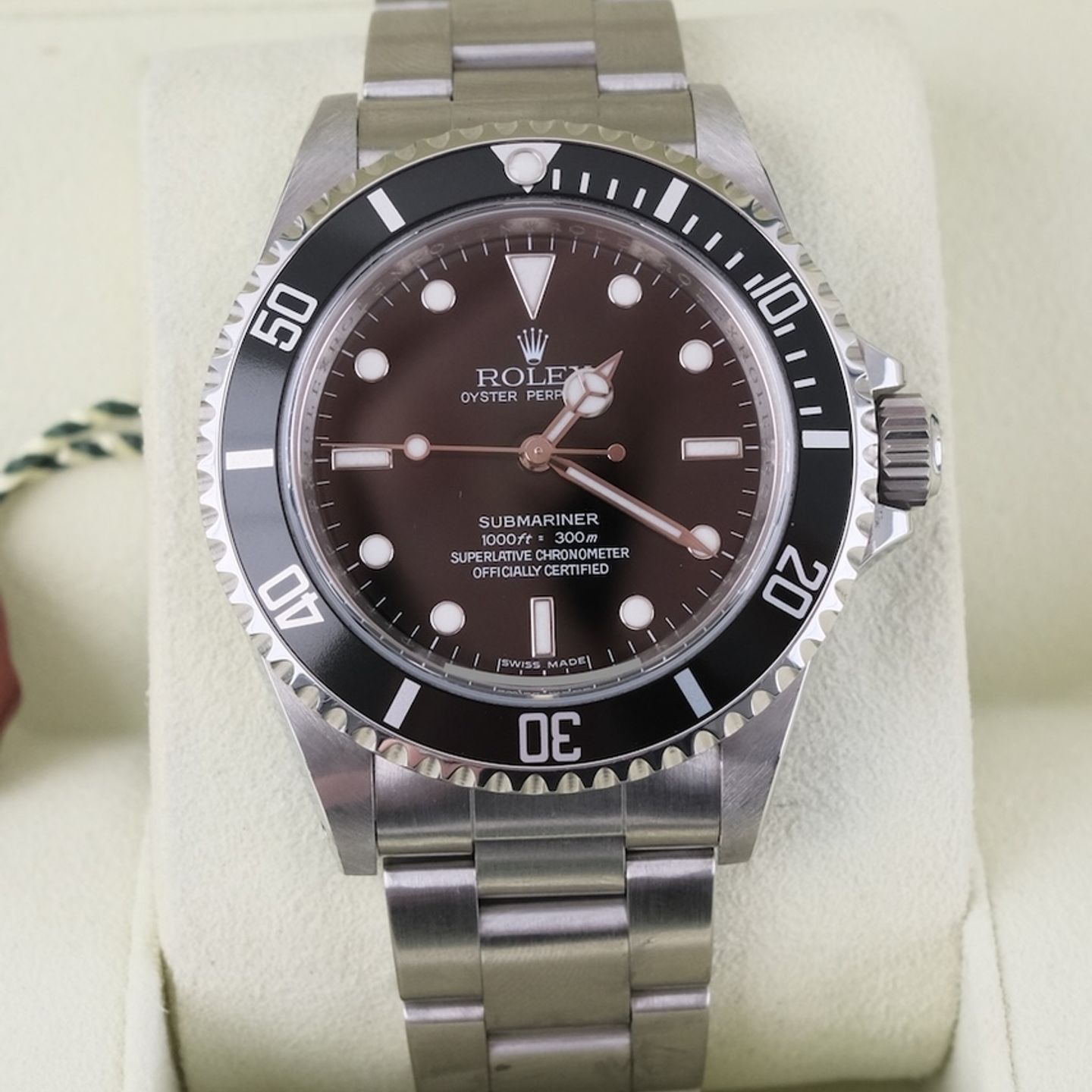 Rolex Submariner No Date 14060M (2019) - Black dial 40 mm Steel case (2/8)