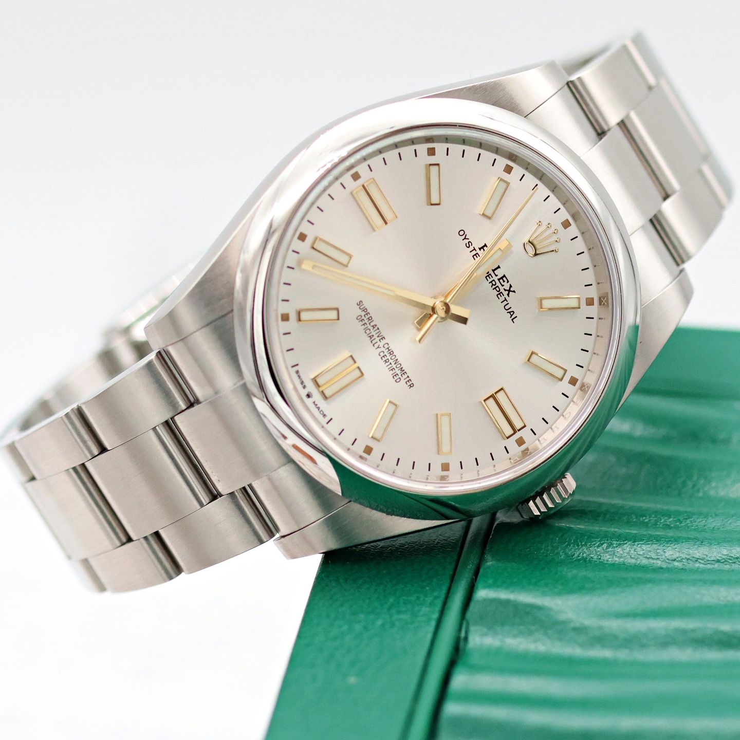 Rolex Oyster Perpetual 41 124300 (Unknown (random serial)) - Silver dial 41 mm Steel case (8/8)