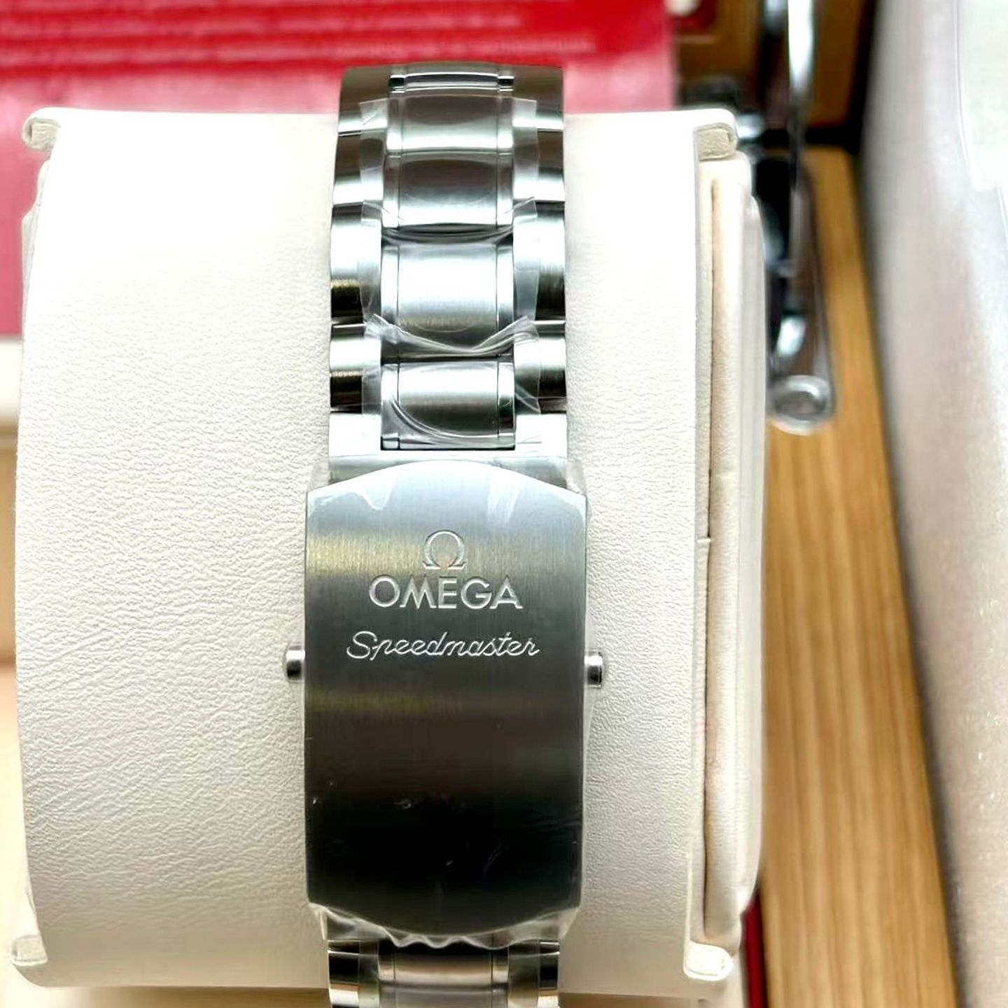 Omega Speedmaster Racing 326.30.40.50.01.002 - (4/8)