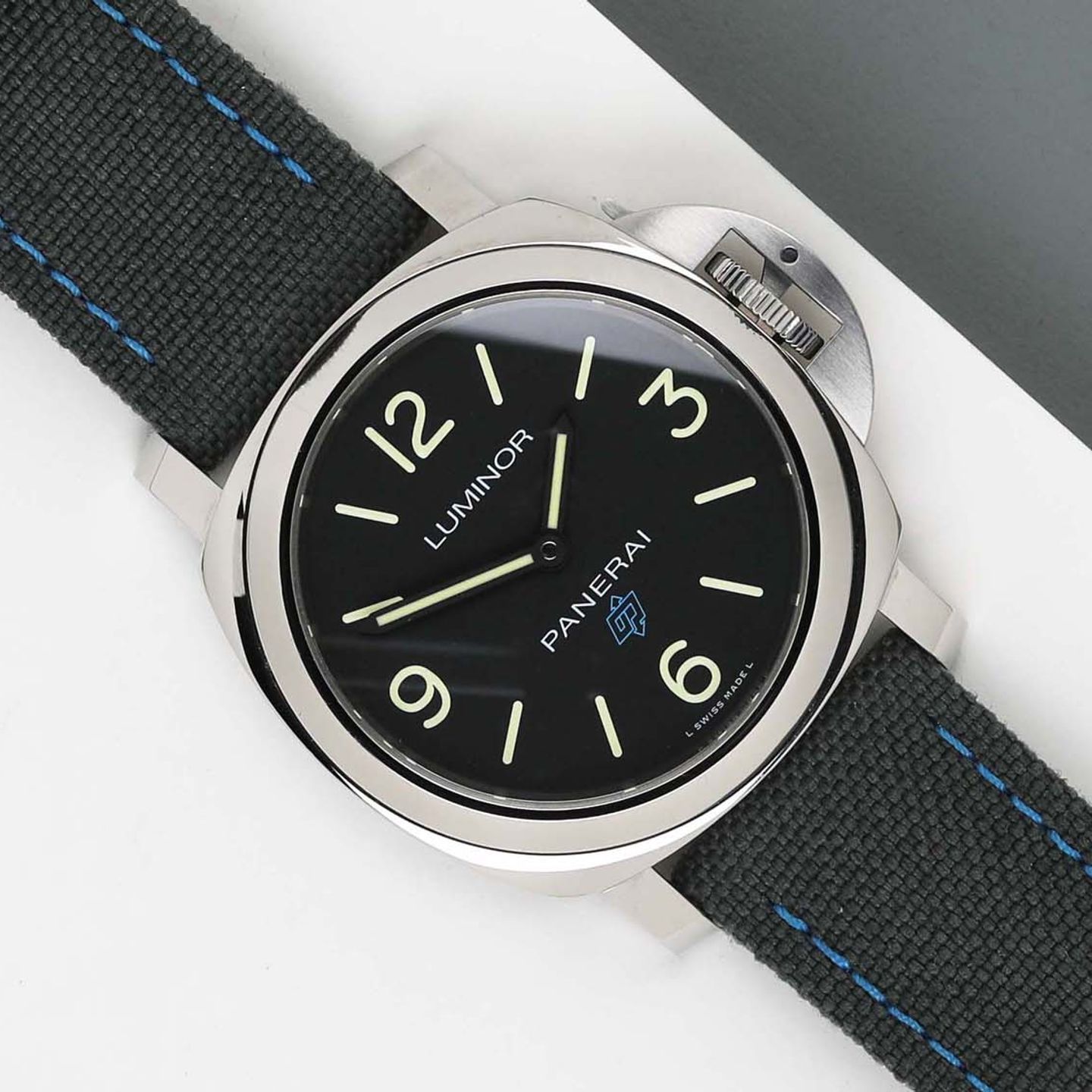 Panerai Luminor Base Logo PAM00774 (2019) - Zwart wijzerplaat 44mm Staal (1/8)