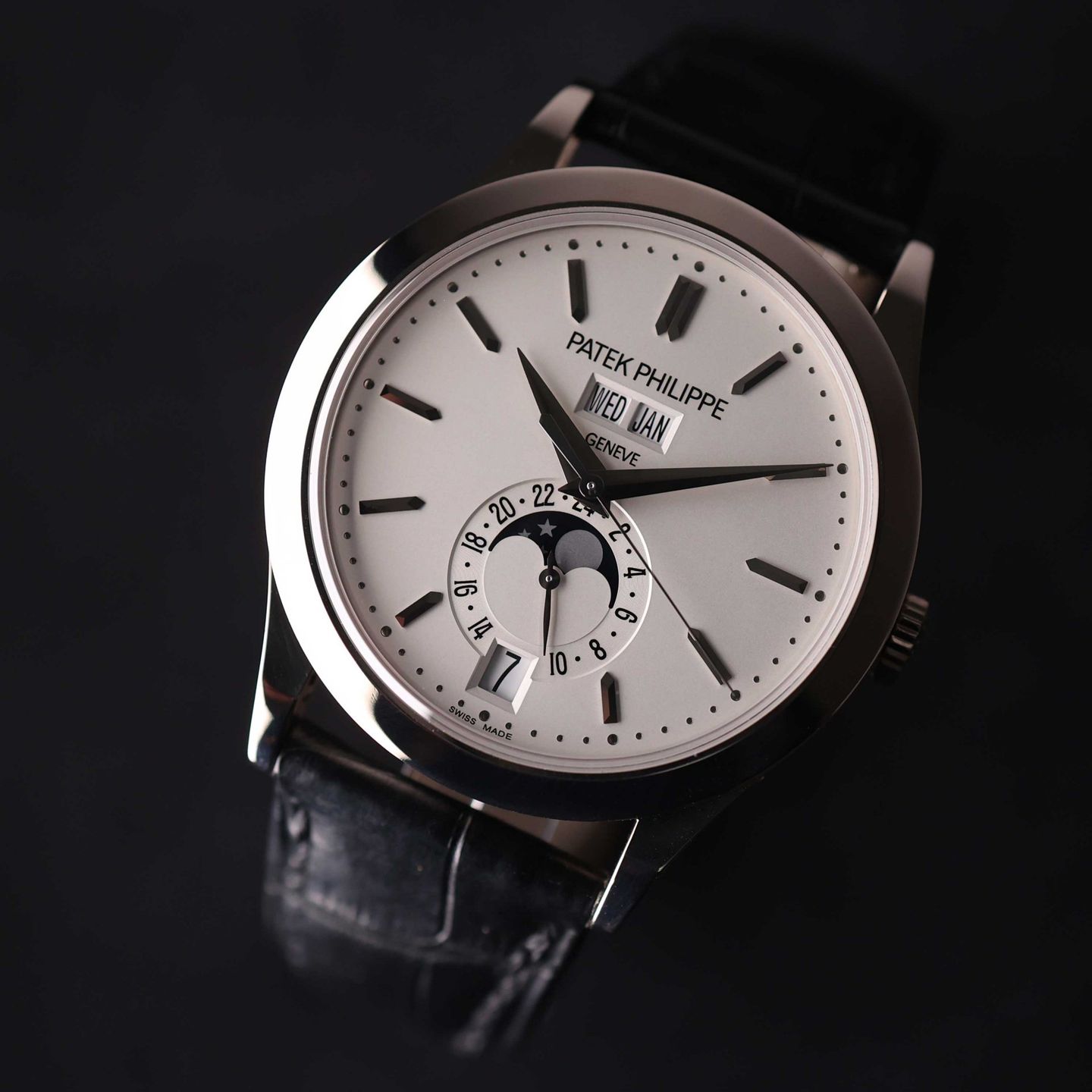 Patek Philippe Annual Calendar 5396G-011 (2021) - Zilver wijzerplaat 39mm Witgoud (2/3)