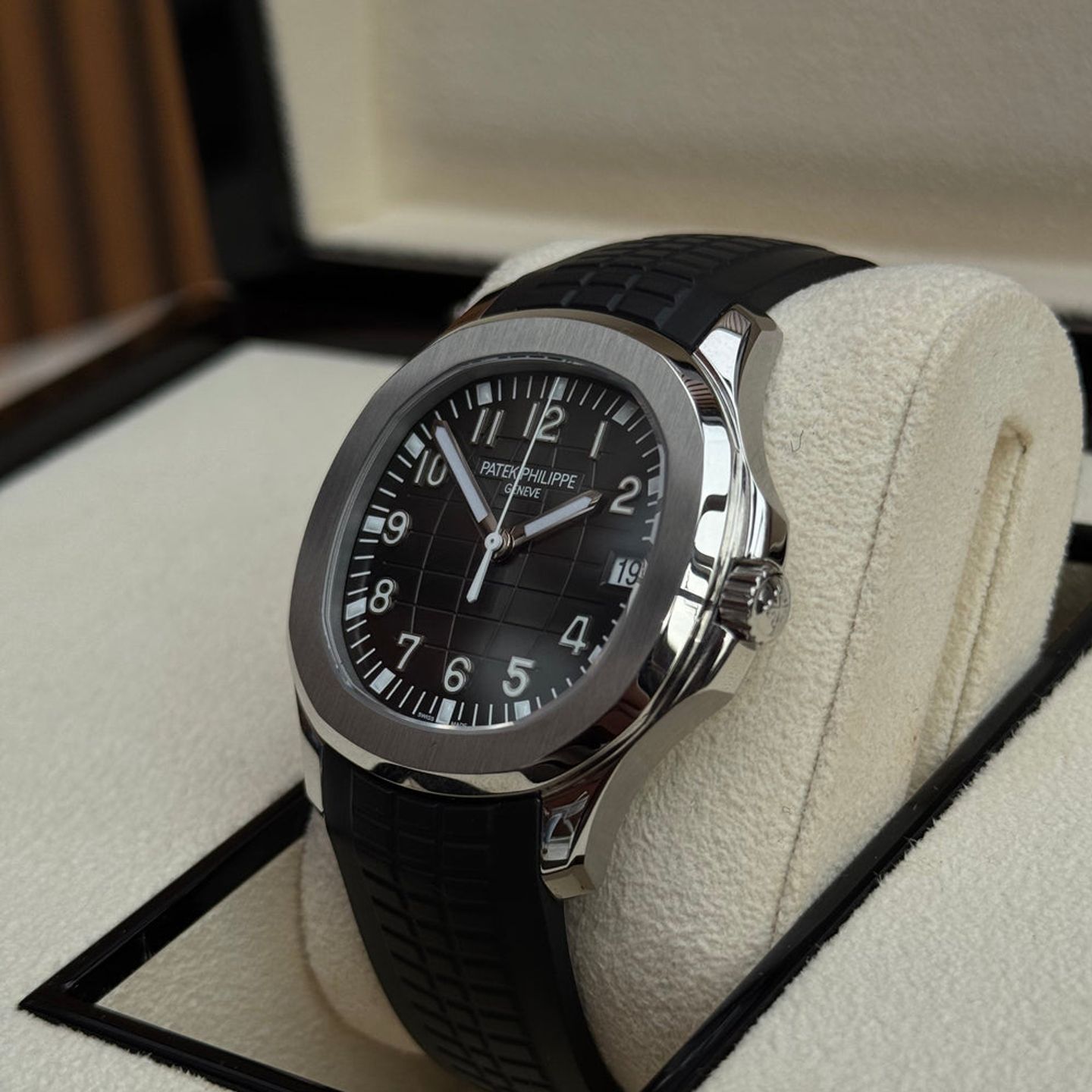 Patek Philippe Aquanaut 5167A-001 (2025) - Black dial 40 mm Steel case (1/5)