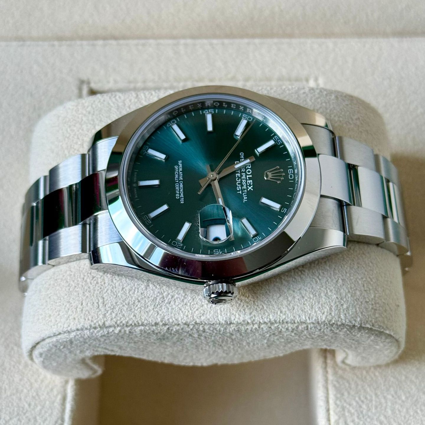 Rolex Datejust 41 126300 (2023) - Green dial 41 mm Steel case (4/7)