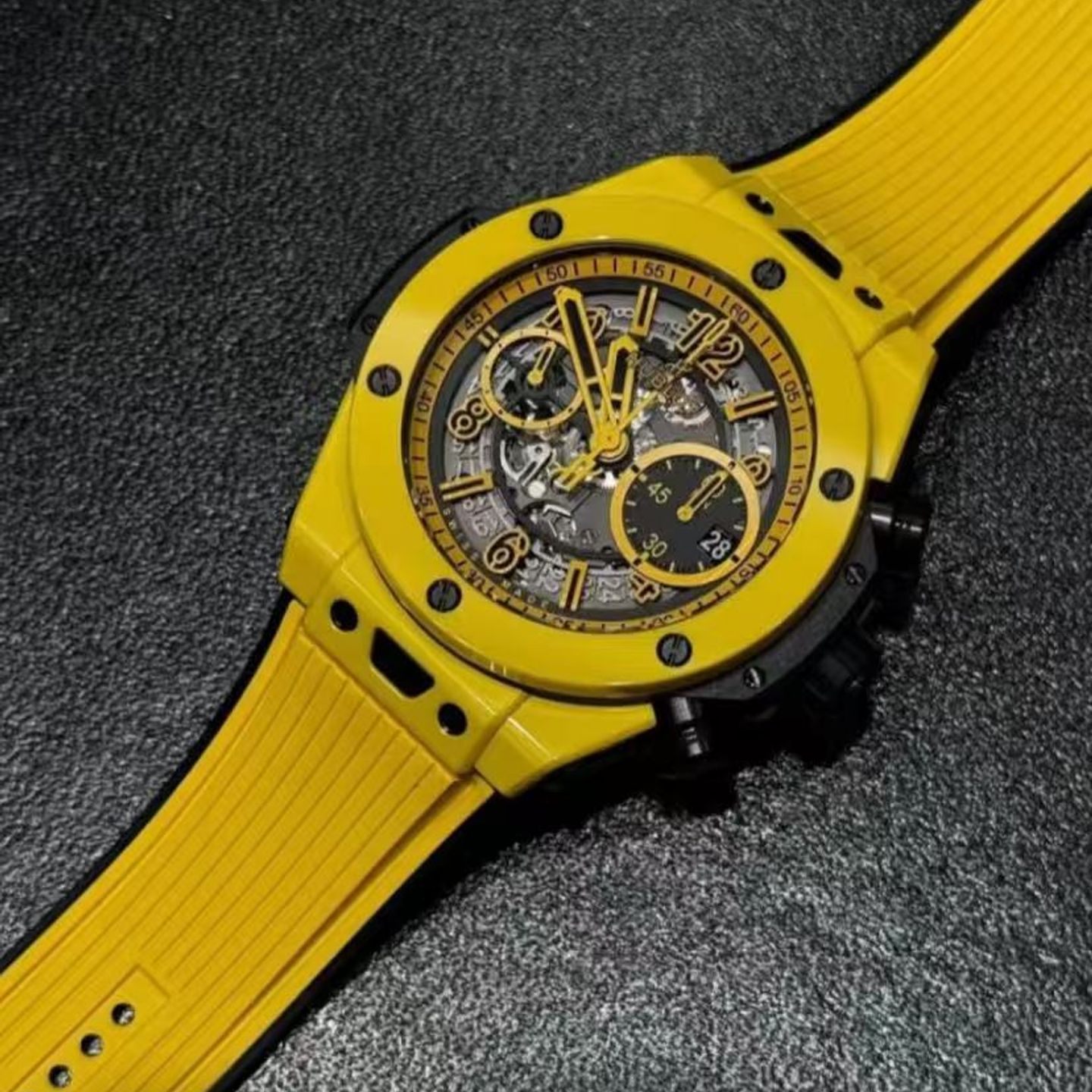 Hublot Big Bang Unico 421.CY.471Y.RX (2025) - Transparent dial 44 mm Unknown case (6/6)
