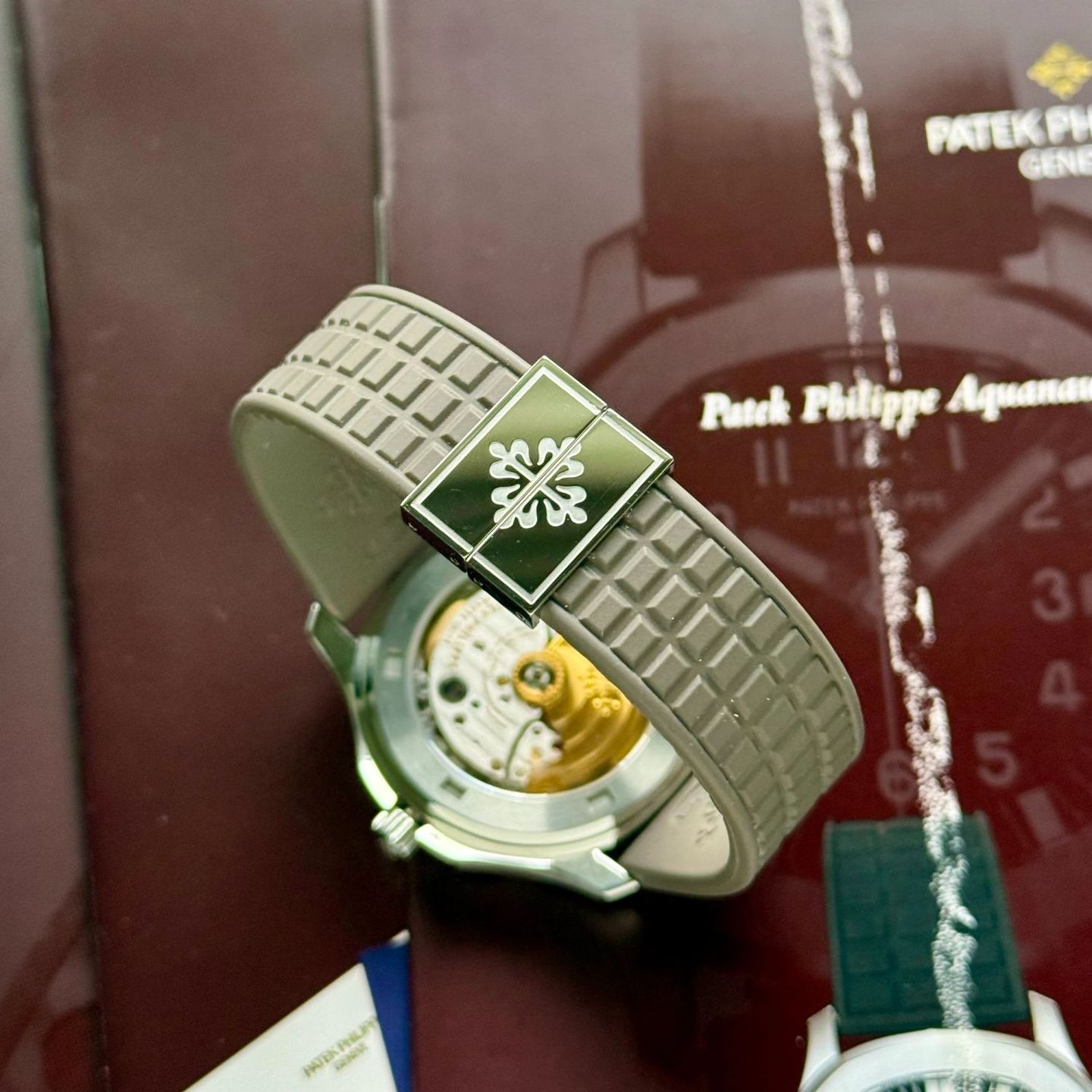 Patek Philippe Aquanaut 5065 - (8/8)