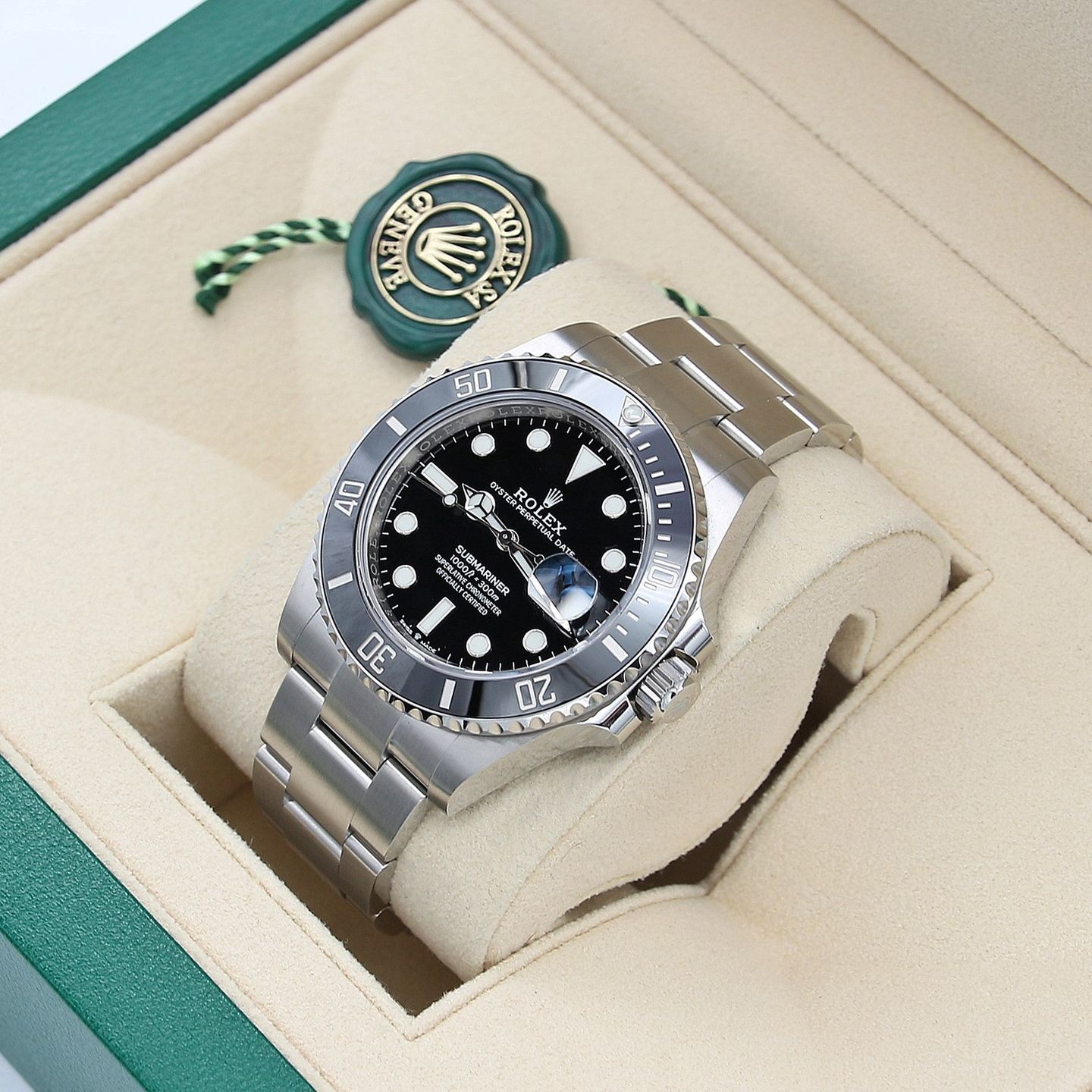 Rolex Submariner Date 126610LN (Onbekend (willekeurig serienummer)) - Zwart wijzerplaat 41mm Staal (1/8)