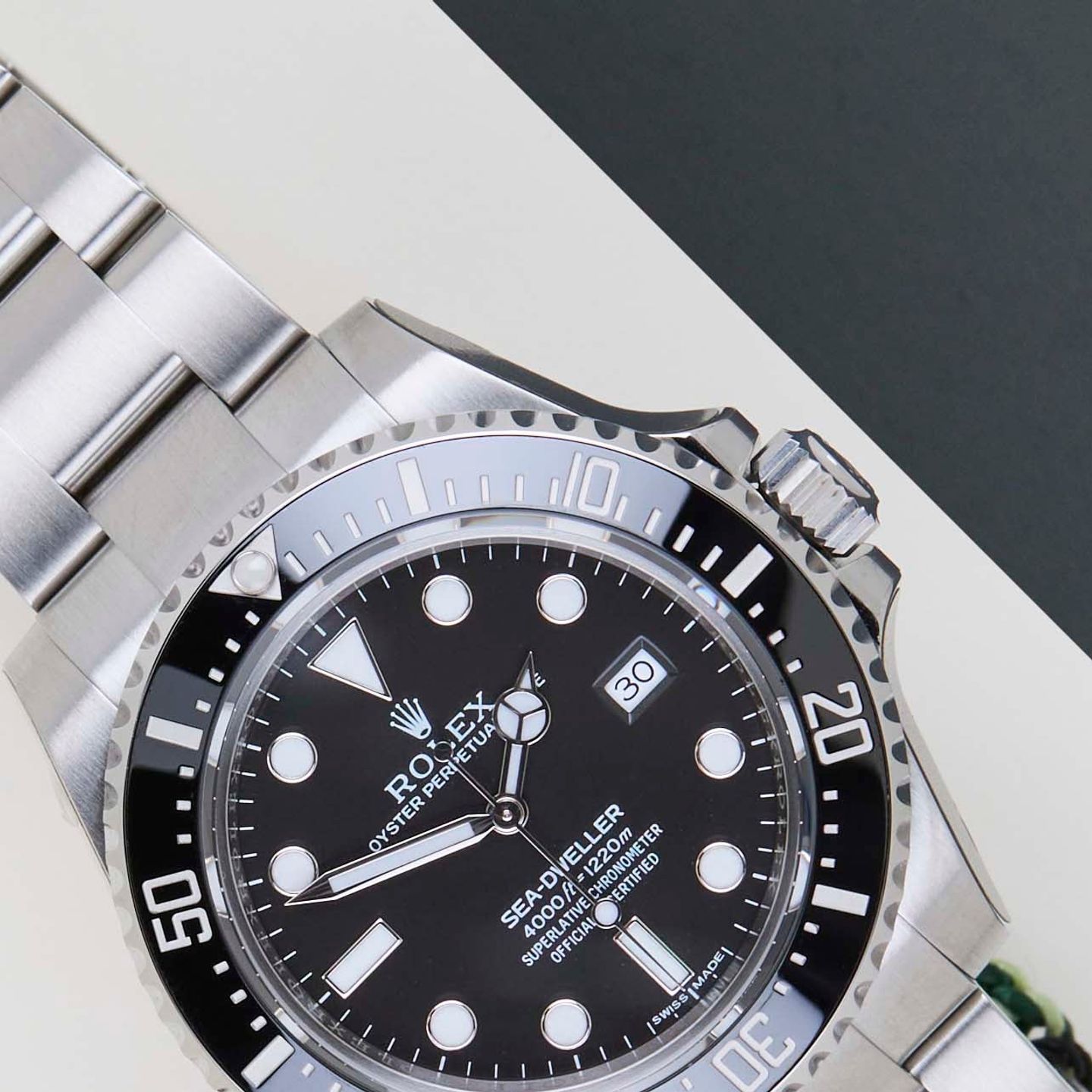 Rolex Sea-Dweller 4000 116600 (2015) - Black dial 40 mm Steel case (3/8)