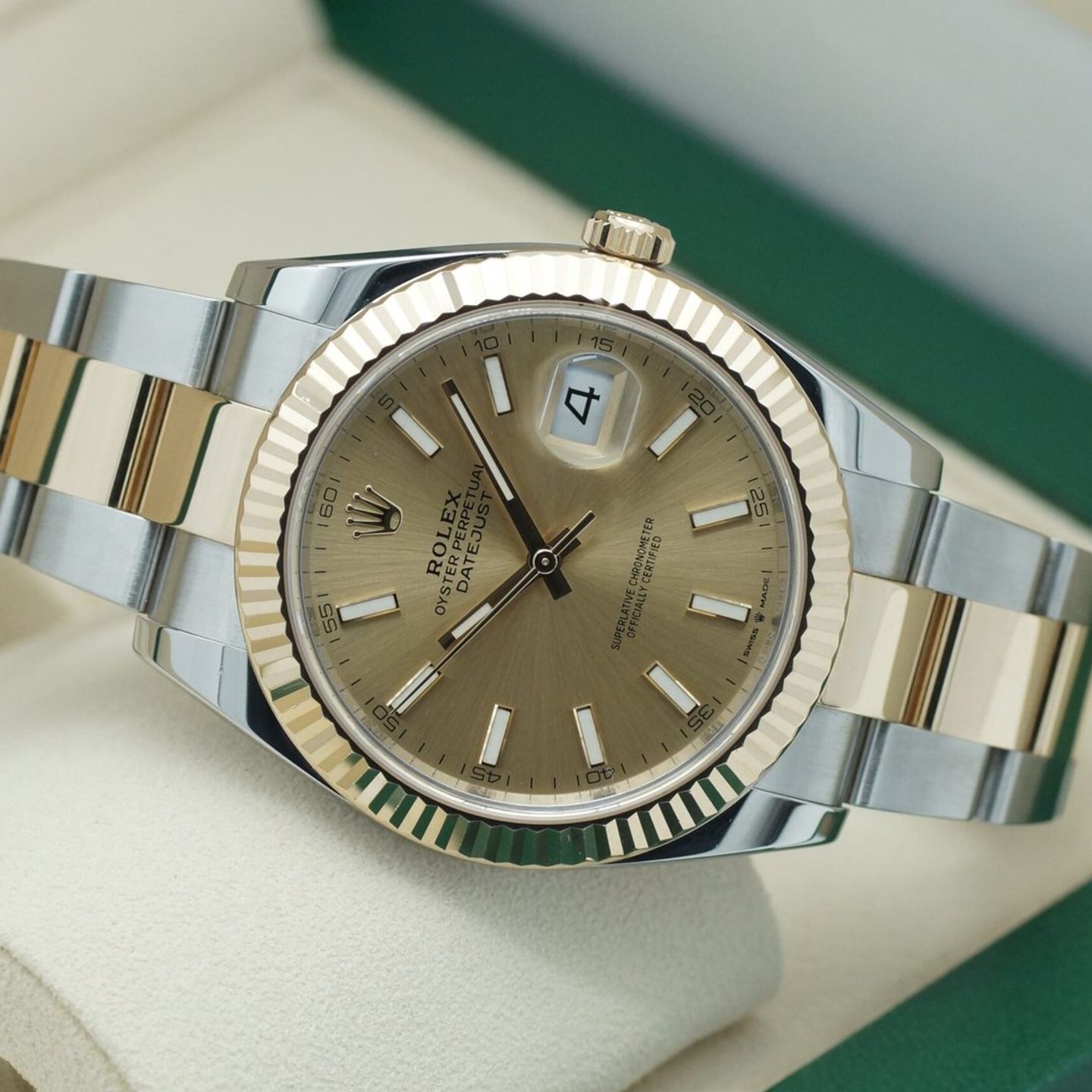 Rolex Datejust 41 126333 (2020) - 41 mm Gold/Steel case (2/8)
