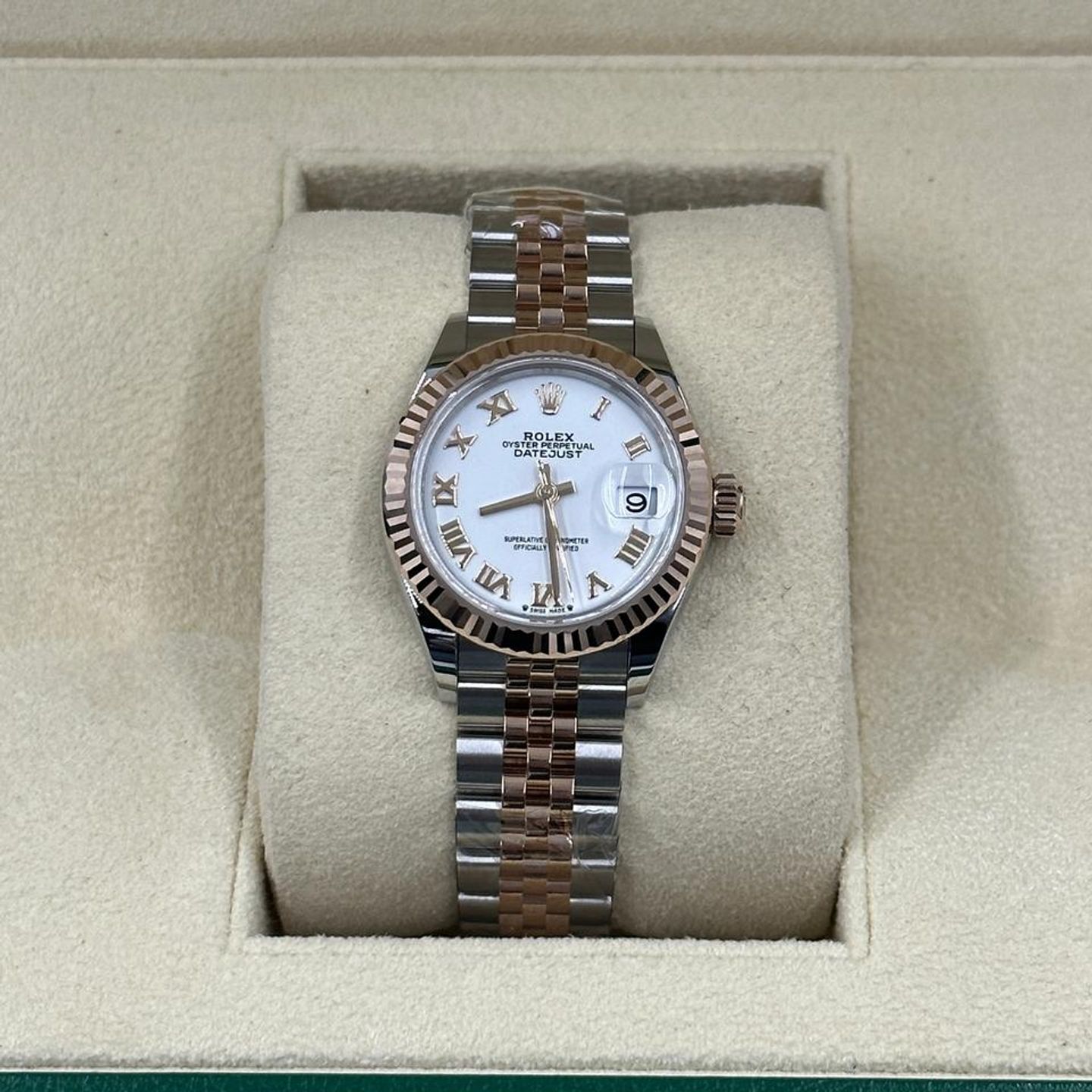 Rolex Lady-Datejust 279171 (2026) - White dial 28 mm Gold/Steel case (2/10)