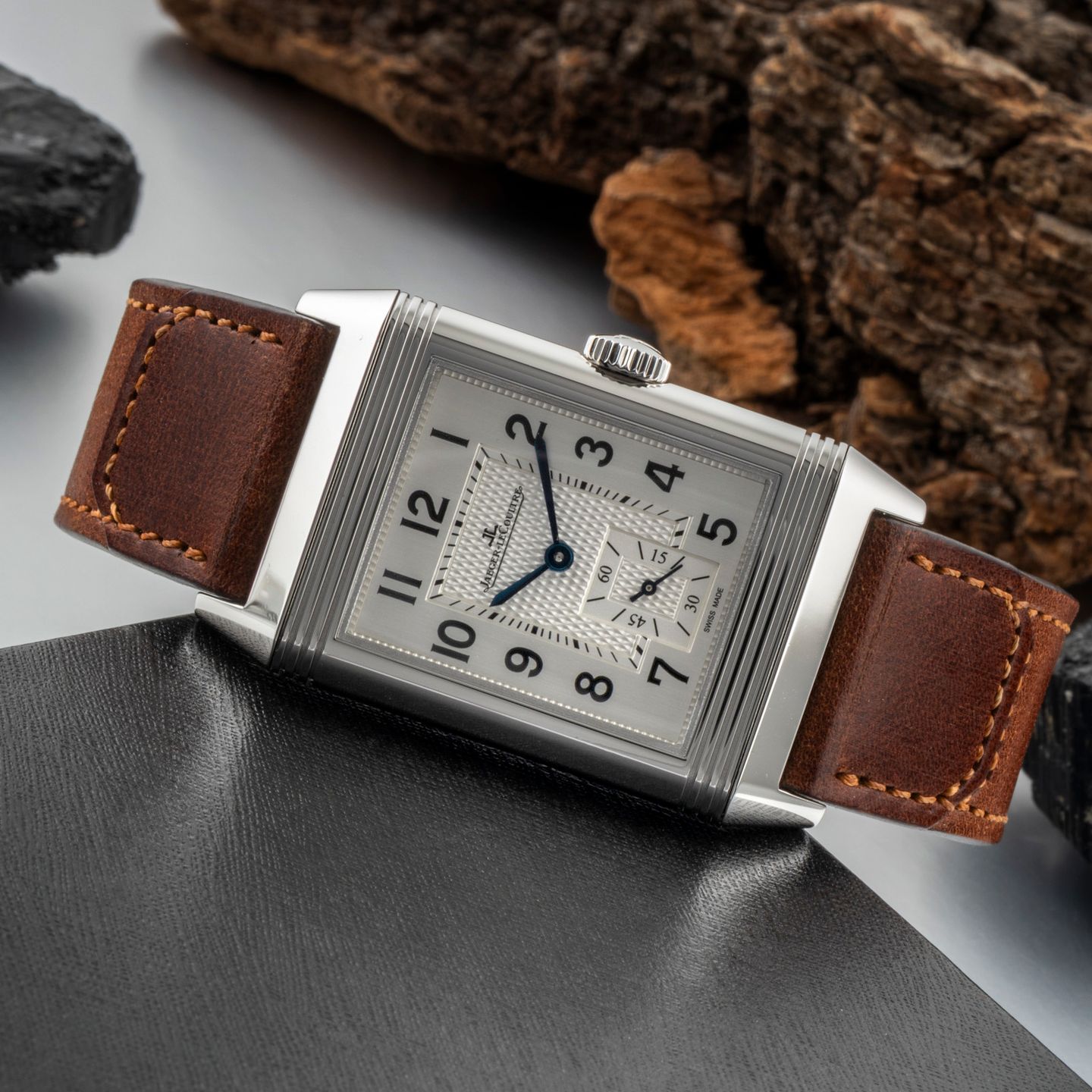 Jaeger-LeCoultre Reverso Classic Small Q3858522 - (2/8)