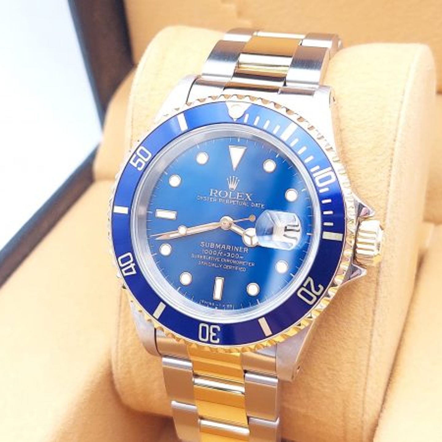 Rolex Submariner Date 16613 (1994) - Blue dial 40 mm Gold/Steel case (6/8)