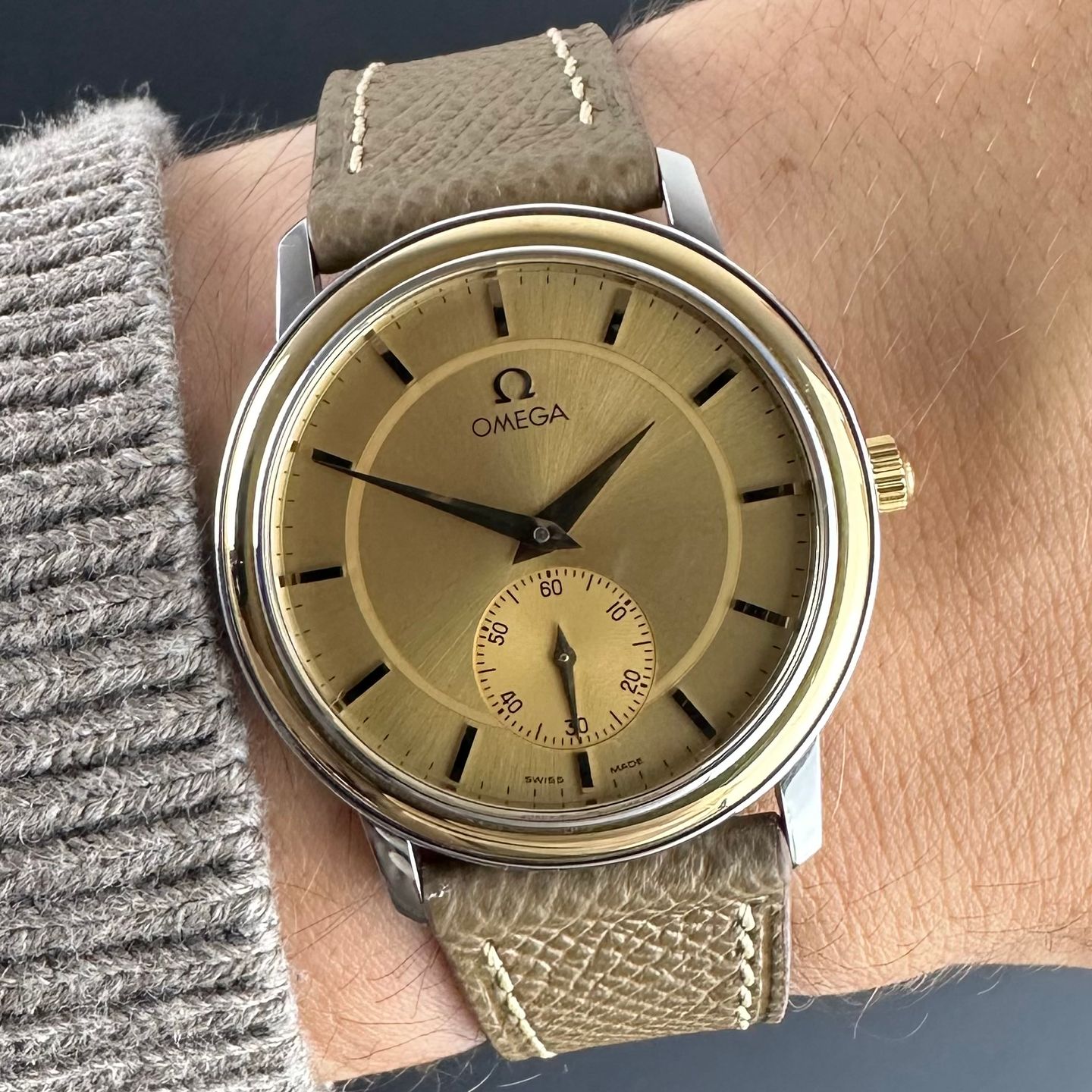 Omega De Ville 4720.11.01 (1998) - Champagne dial 34 mm Steel case (2/8)
