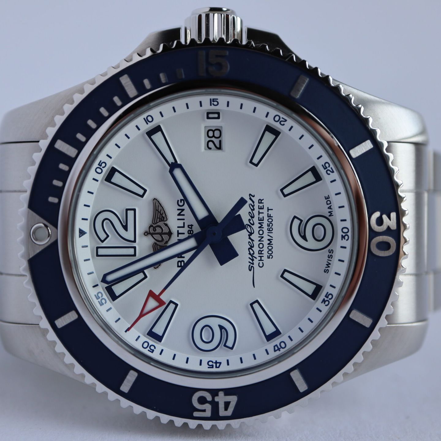 Breitling Superocean 42 A17366D81A1A1 (2022) - Wit wijzerplaat 42mm Staal (2/8)