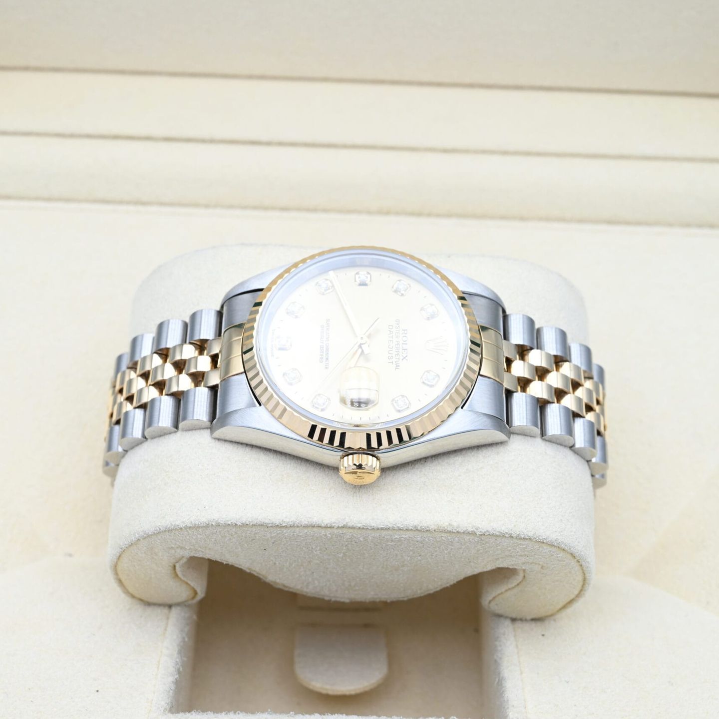 Rolex Datejust 36 16233 (1995) - Champagne wijzerplaat 36mm Goud/Staal (4/7)