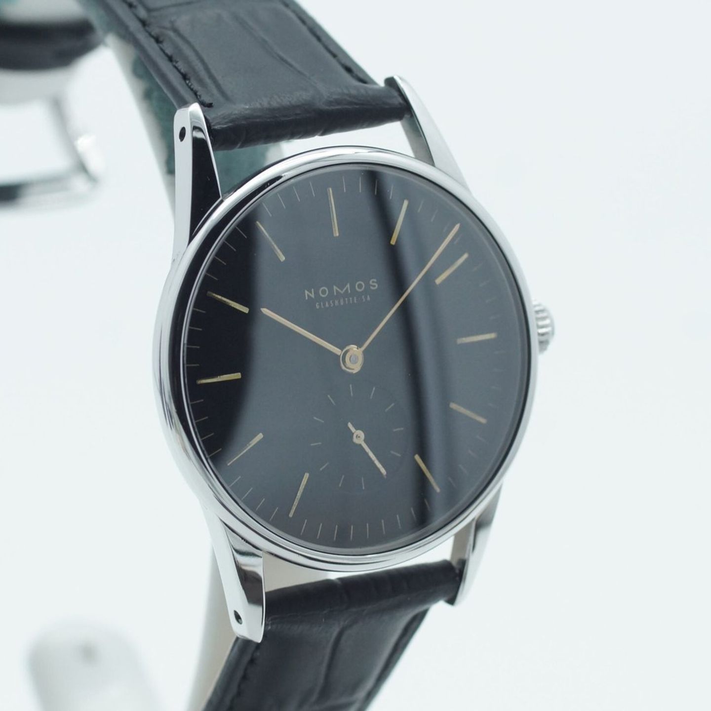 NOMOS Orion 332 - (3/8)