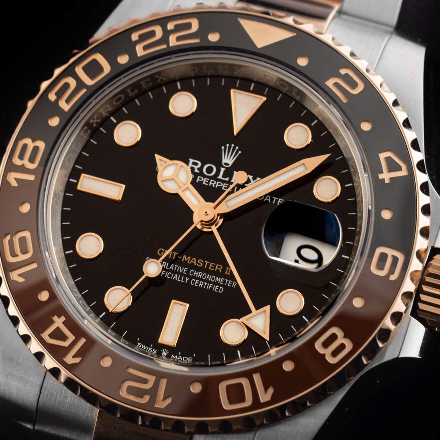 Rolex GMT-Master II 126711CHNR (2022) - Black dial 40 mm Gold/Steel case (3/8)