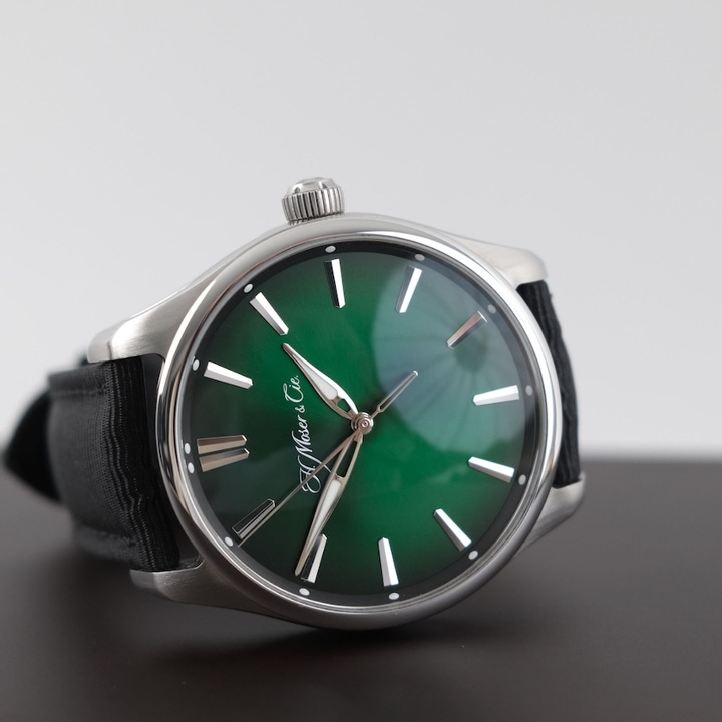 H. Moser & Cie. Pioneer 3200-1202 (2021) - Groen wijzerplaat 43mm Staal (4/8)