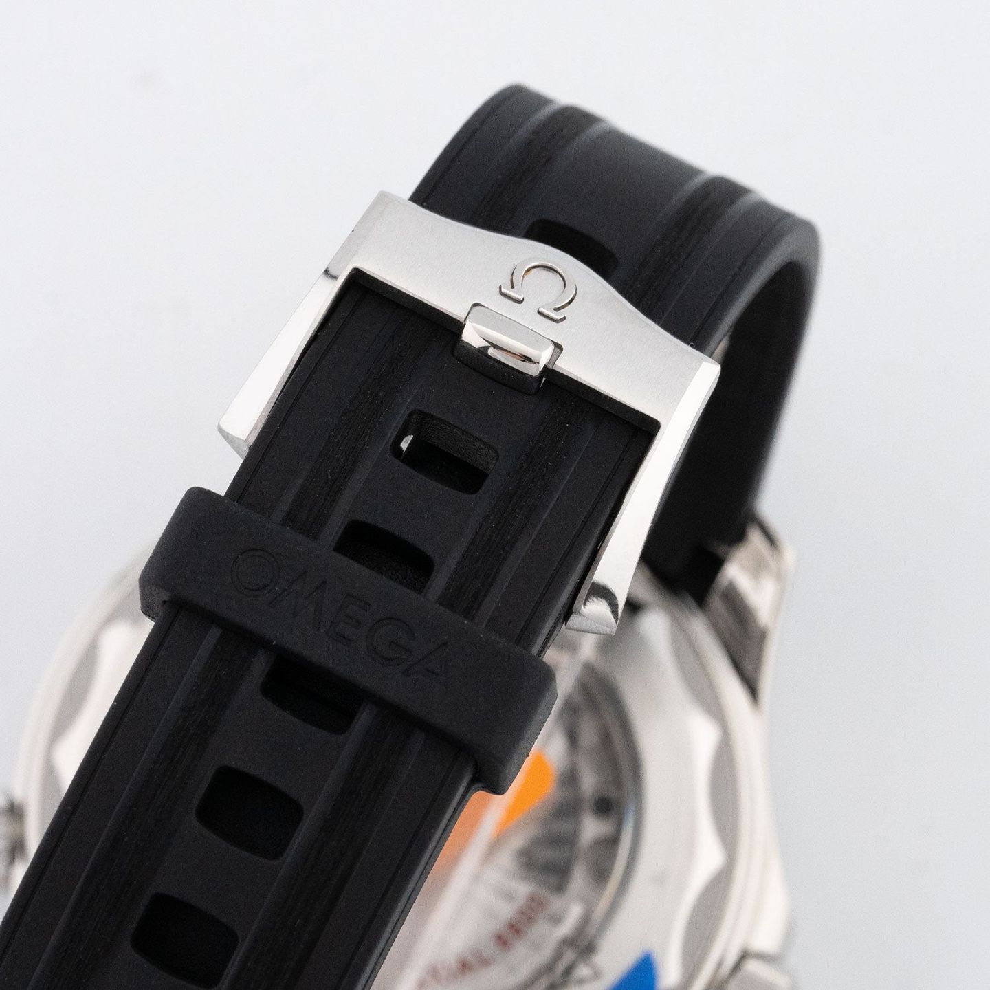 Omega Seamaster Diver 300 M 210.32.42.20.04.001 - (3/5)