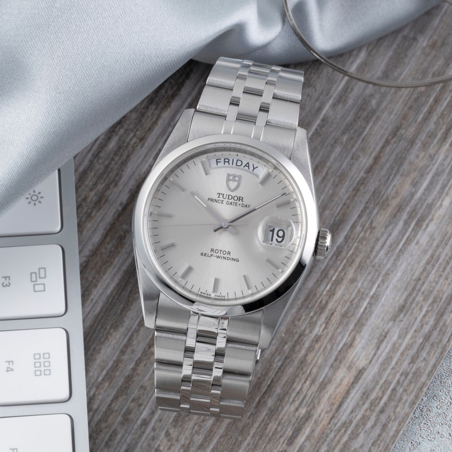 Tudor Prince Date 76200 - (1/8)