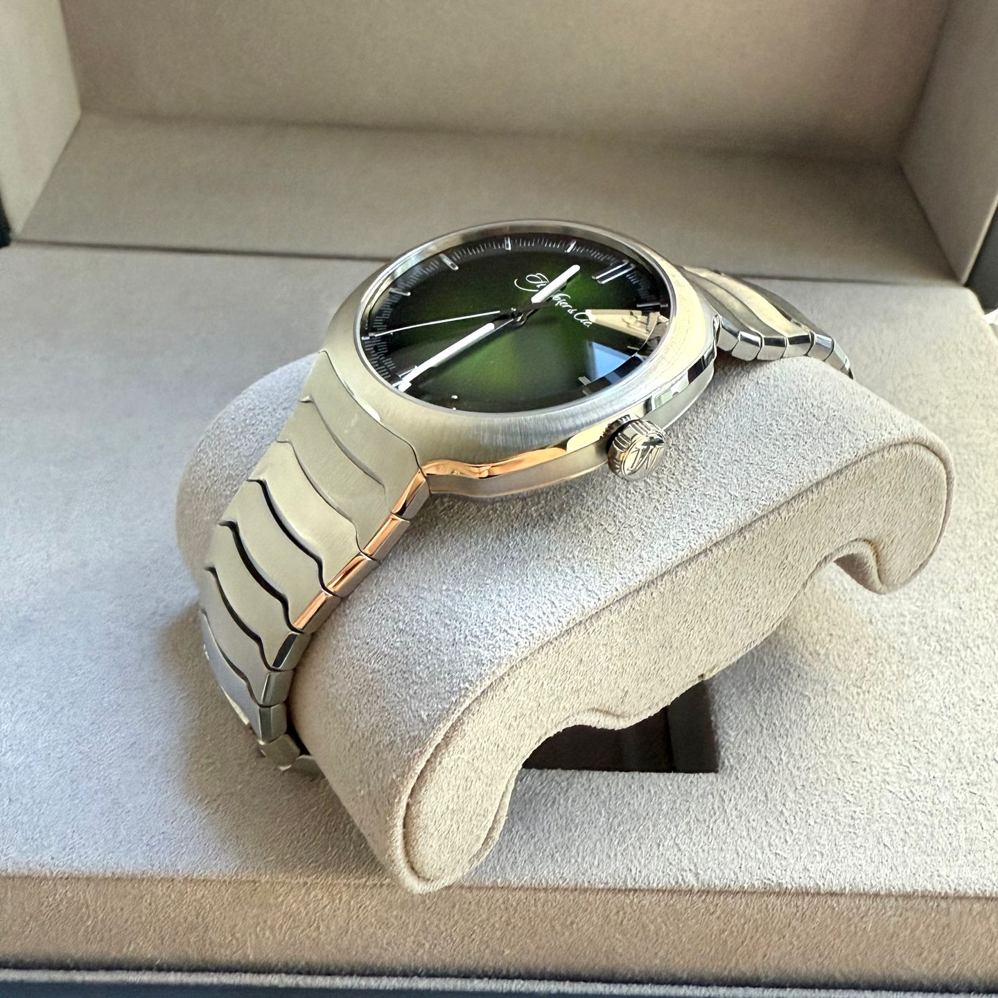 H. Moser & Cie. Unknown 6200-1200 (2023) - Groen wijzerplaat 40mm Staal (11/21)