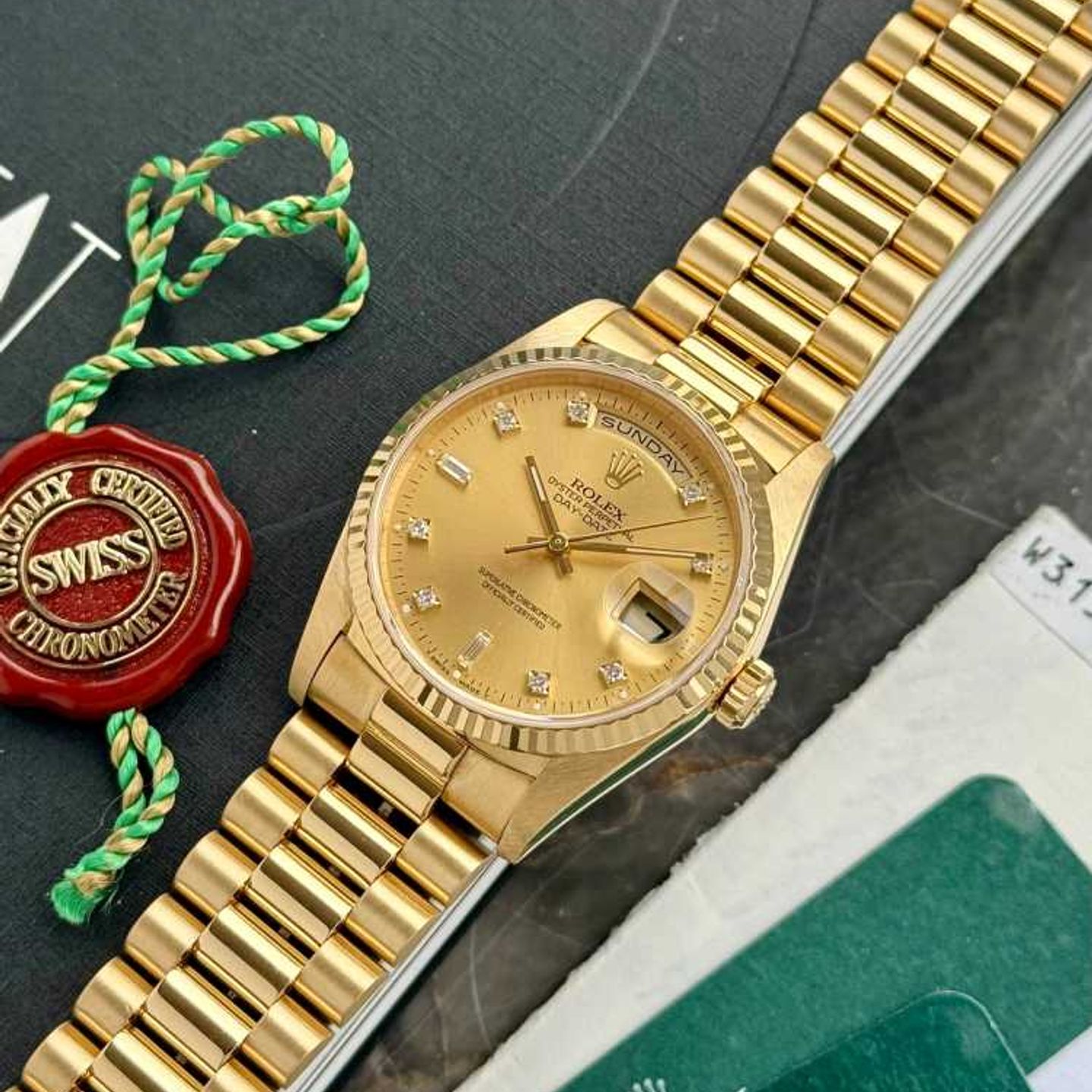 Rolex Day-Date 36 18238 (1995) - Gold dial 36 mm Yellow Gold case (7/8)