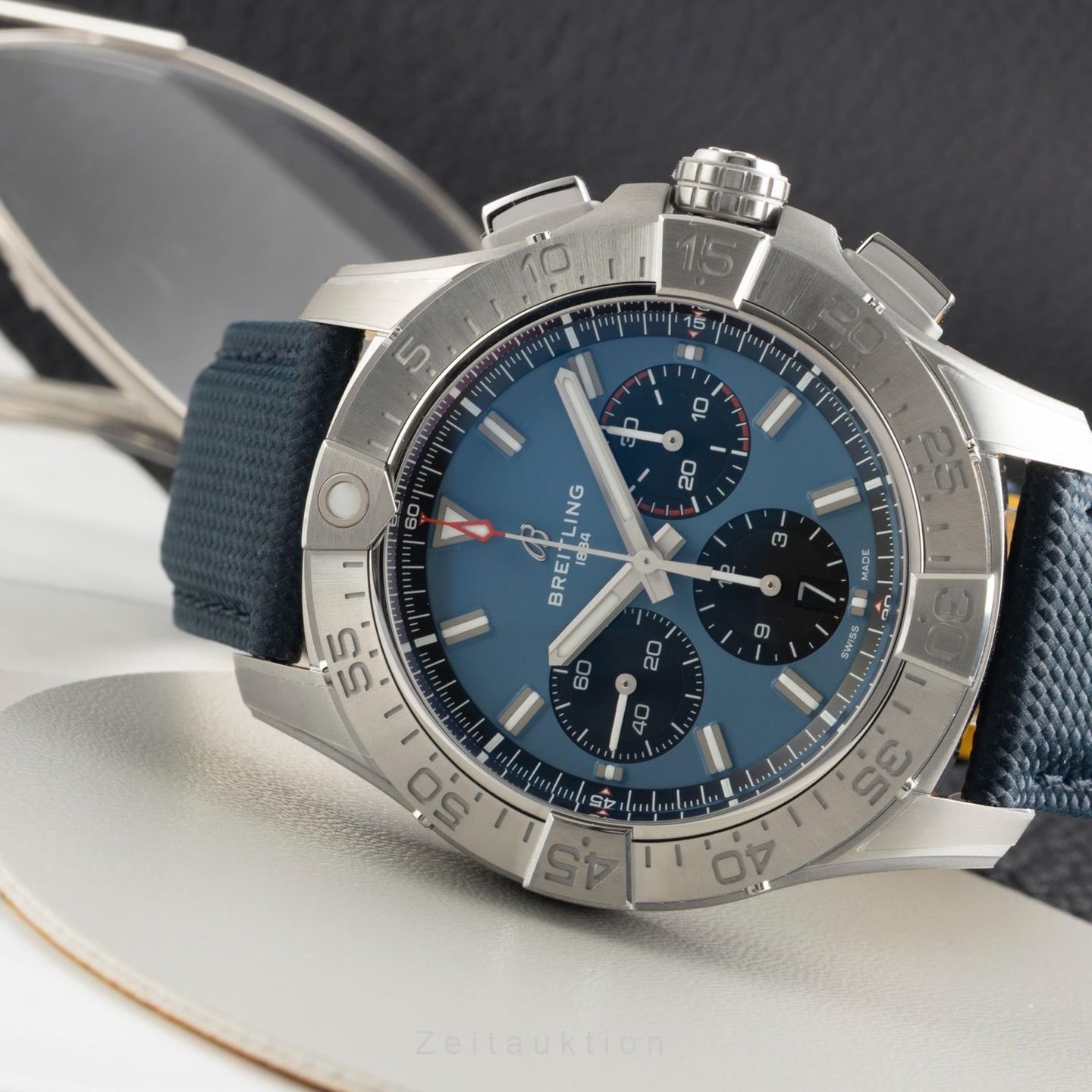 Breitling Avenger AB0147101C1X1 - (2/8)