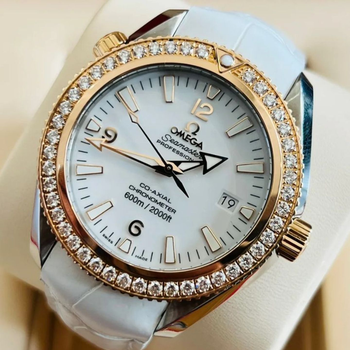 Omega Seamaster Planet Ocean 222.28.42.20.04.001 - (3/3)