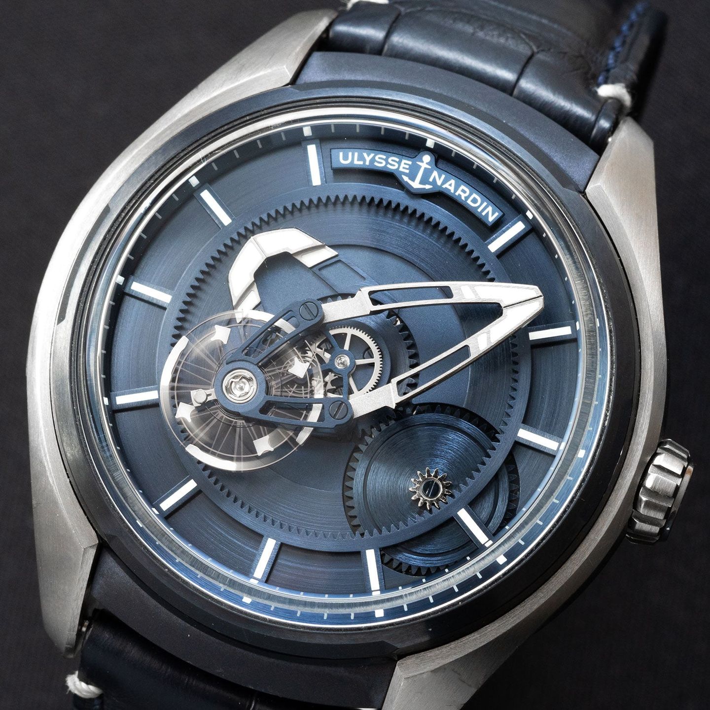 Ulysse Nardin Freak 2303-270/03 (2022) - Blue dial 44 mm Titanium case (3/6)