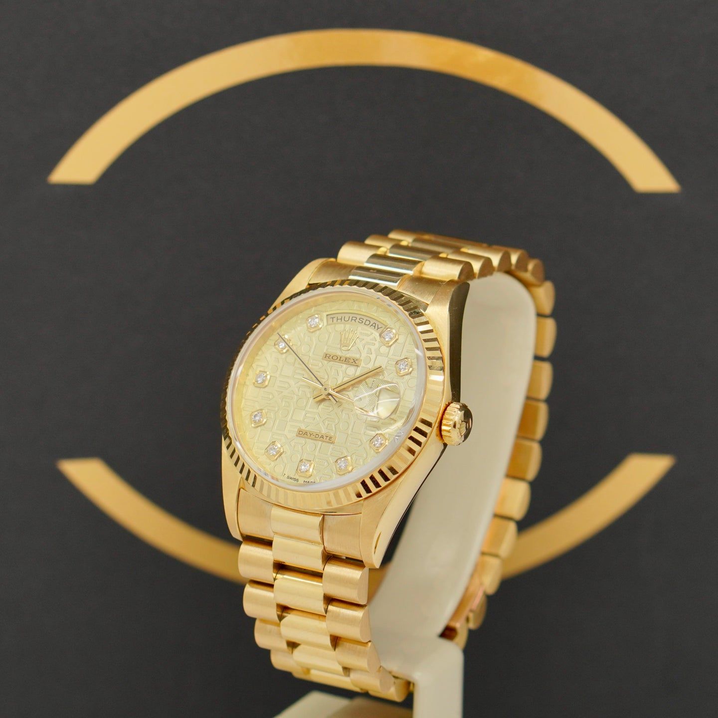 Rolex Day-Date 36 18238 (1995) - Champagne wijzerplaat 36mm Geelgoud (2/7)