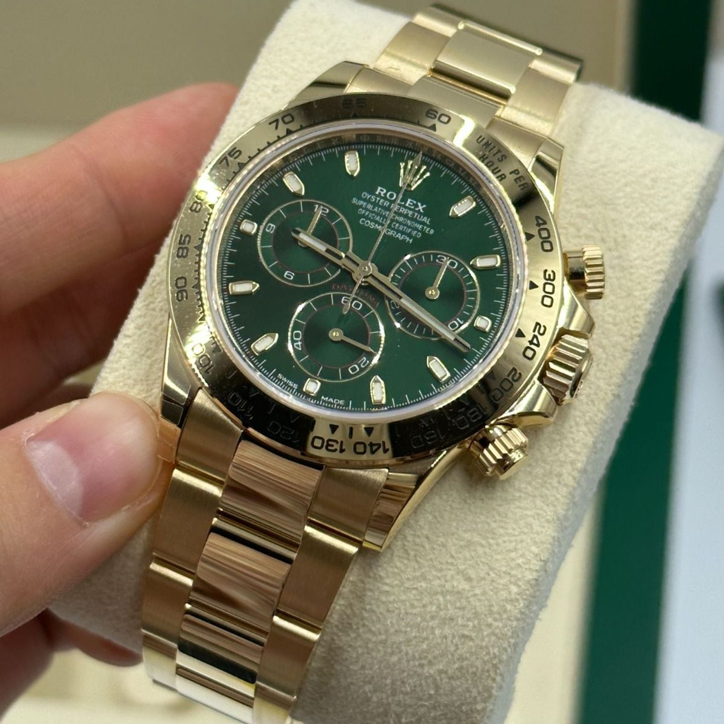 Rolex Daytona 116508 (2023) - Groen wijzerplaat 40mm Geelgoud (7/8)