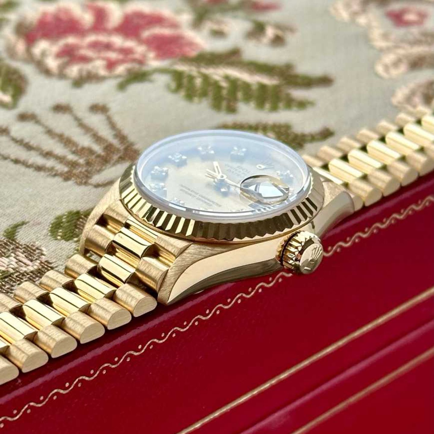 Rolex Lady-Datejust 69178G (1993) - Gold dial 26 mm Yellow Gold case (6/8)