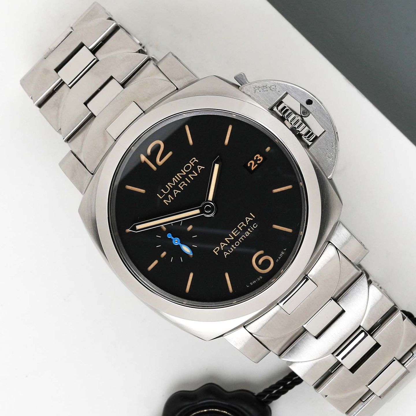 Panerai Luminor Marina 1950 3 Days Automatic PAM00722 (2019) - Black dial 42 mm Steel case (1/6)