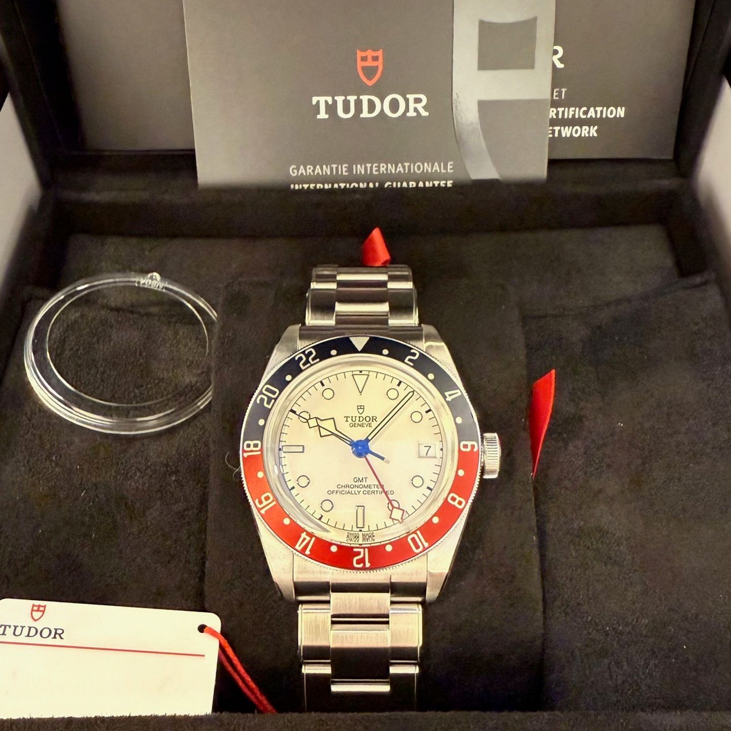 Tudor Black Bay GMT 79830RB (2025) - Wit wijzerplaat 41mm Staal (1/6)
