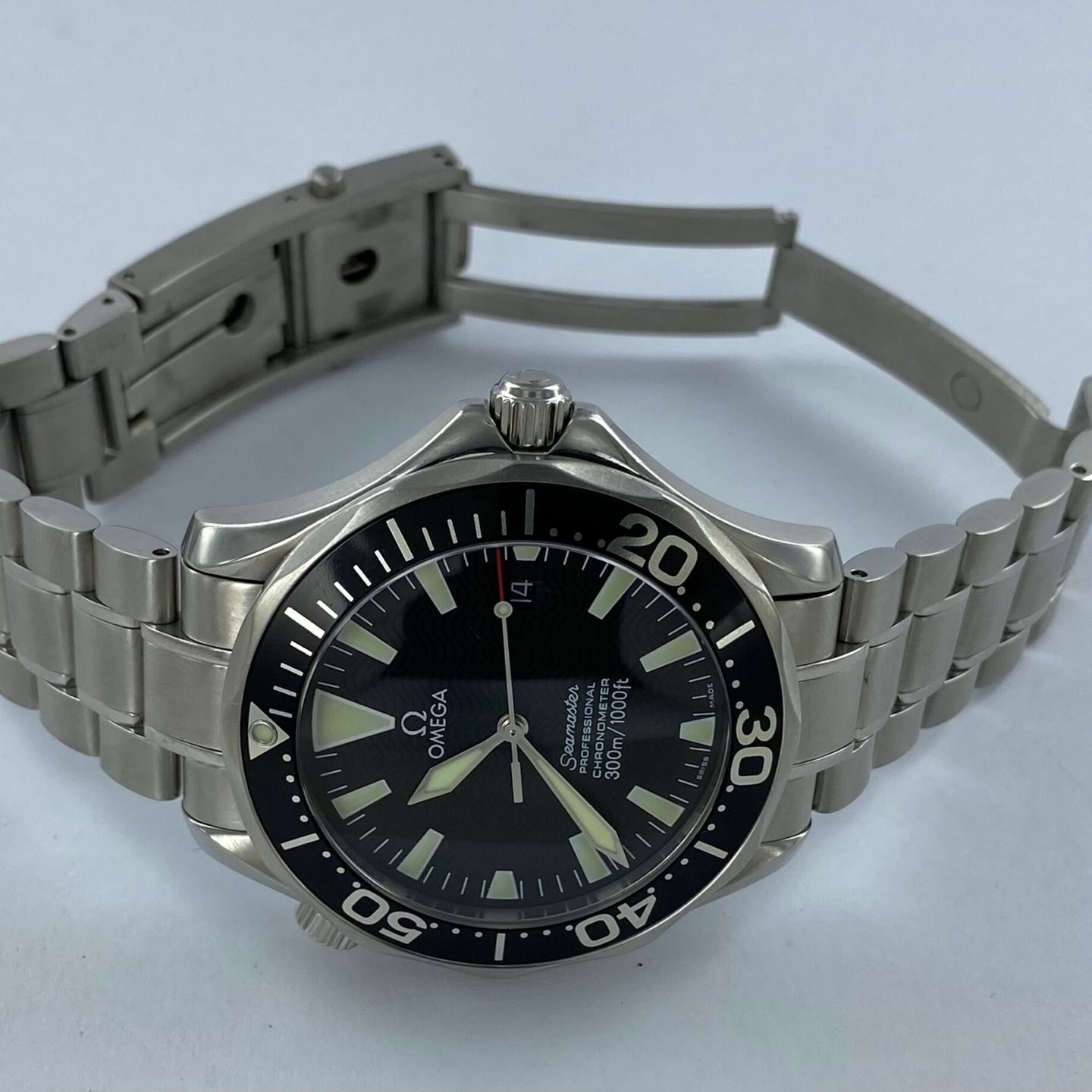 Omega Seamaster Diver 300 M 2254.50.00 (2004) - Zwart wijzerplaat 41mm Staal (2/7)