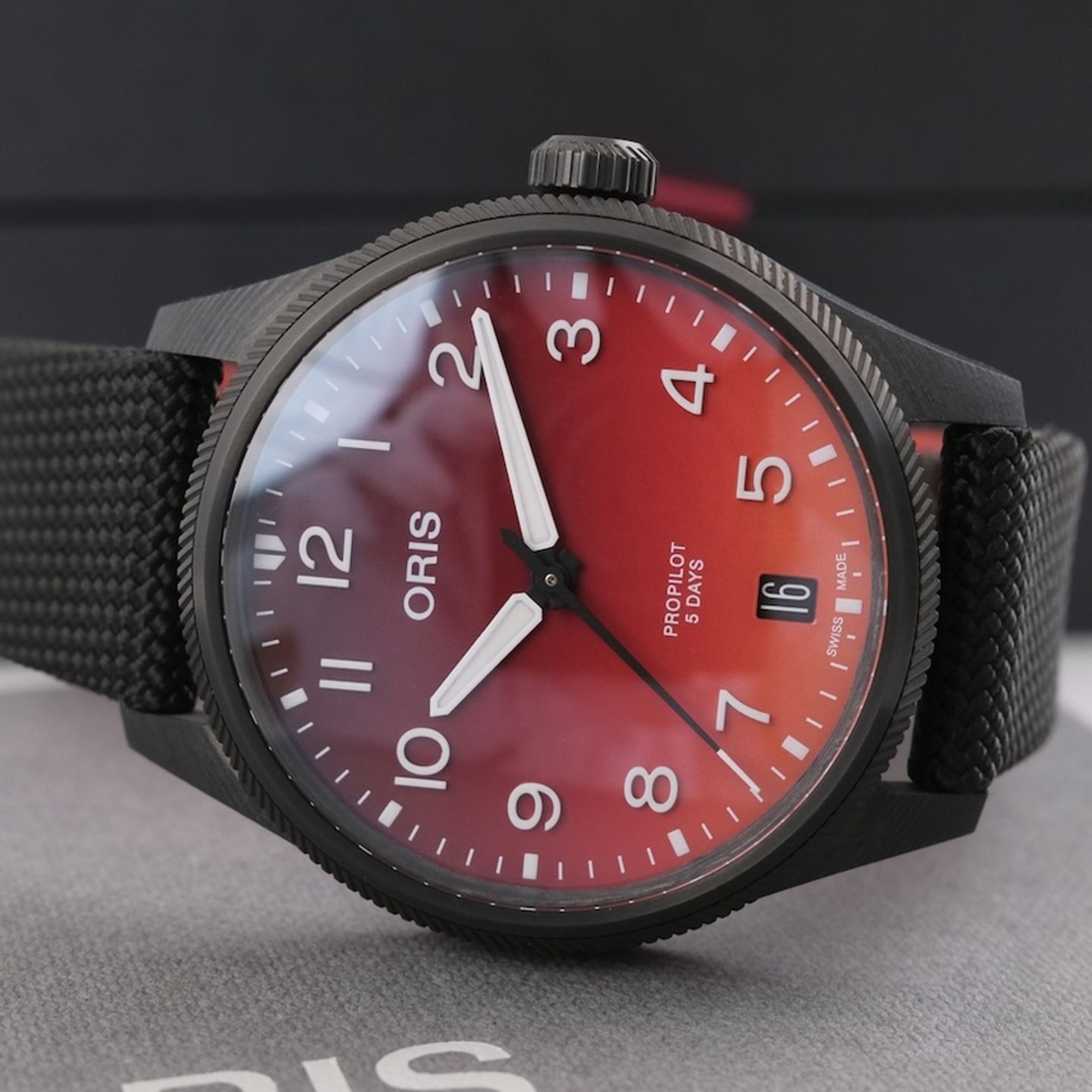 Oris Big Crown ProPilot 01 400 7784 8786-Set (2025) - Red dial 41 mm Carbon case (3/8)