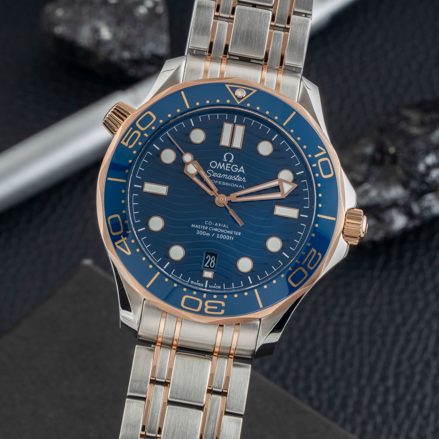 Omega Seamaster Diver 300 M 210.20.42.20.03.002 (Unknown (random serial)) - Blue dial 42 mm Steel case (3/8)
