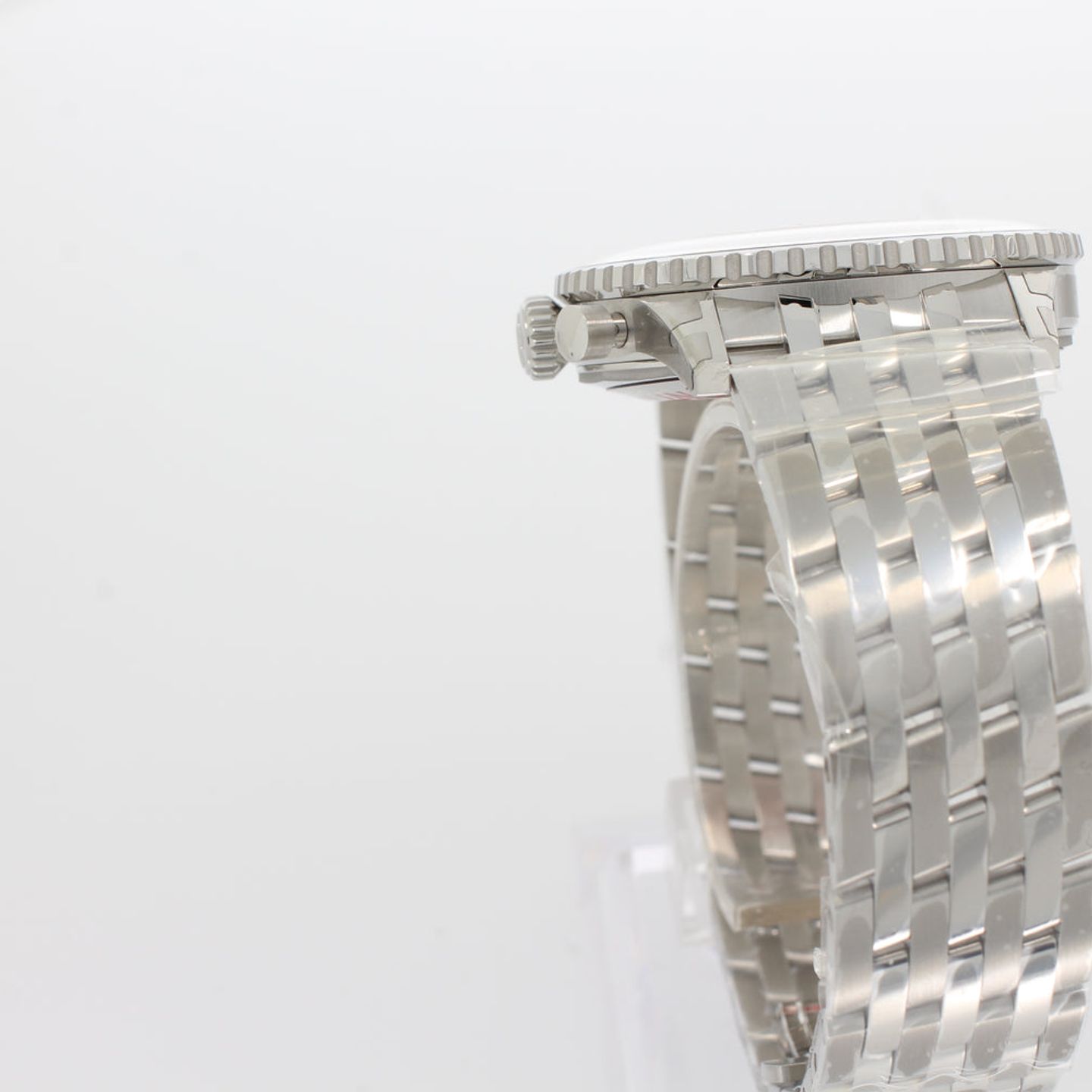 Breitling Navitimer 1 B01 Chronograph AB0138211B1A1 (2025) - Black dial 43 mm Steel case (4/4)