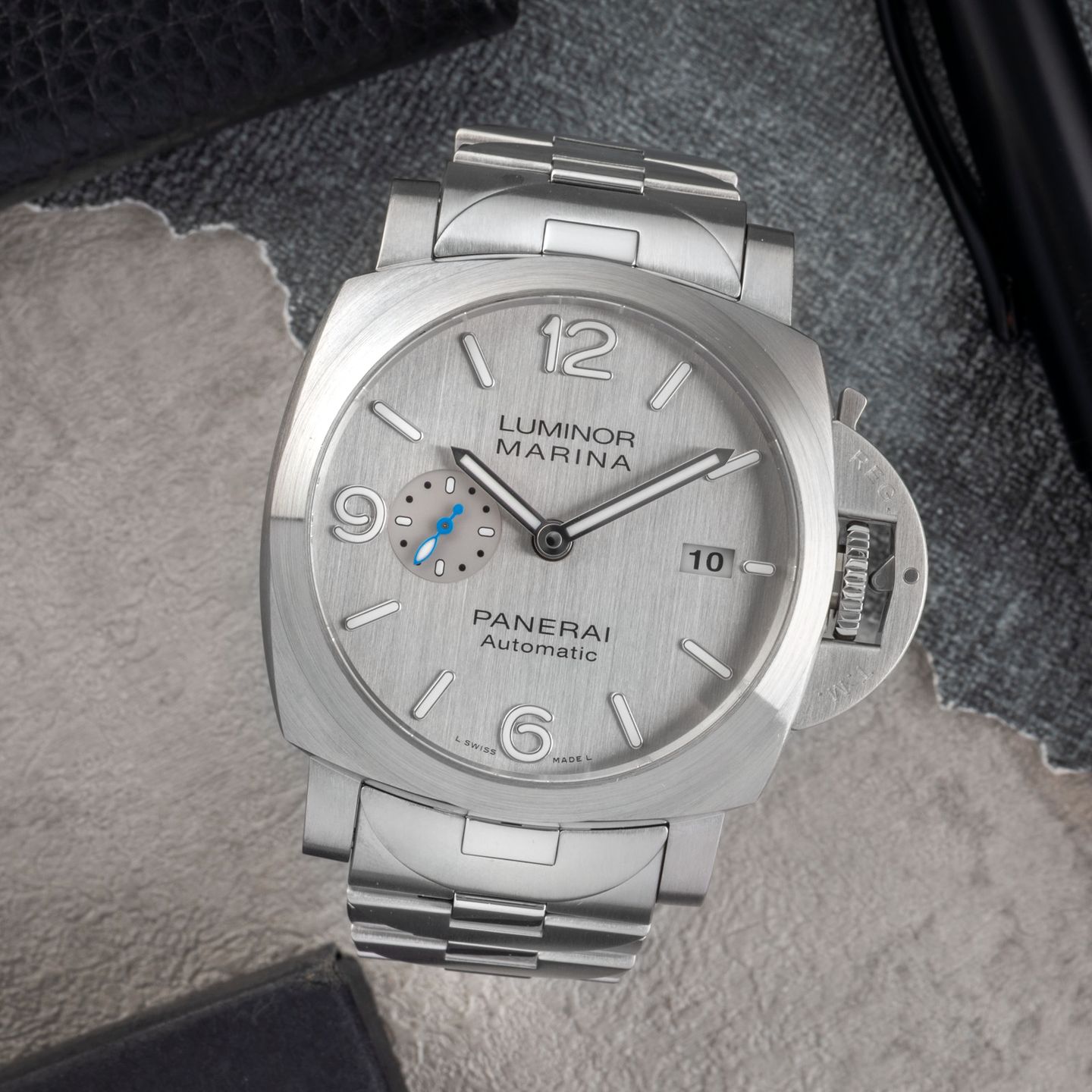 Panerai Luminor Marina PAM00978 (2019) - Silver dial 44 mm Steel case (1/8)