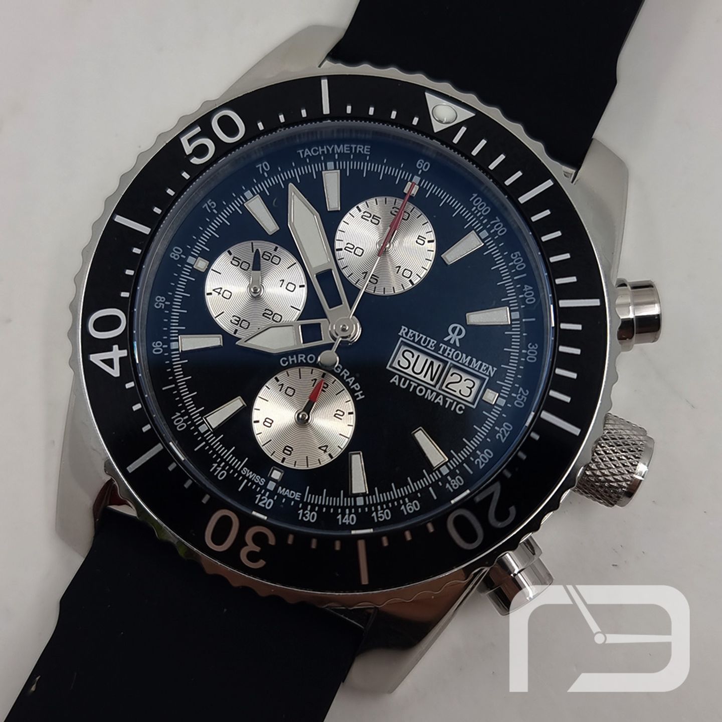 Revue Thommen Diver's Day-Date Chronograph 17030.6535 - (1/8)