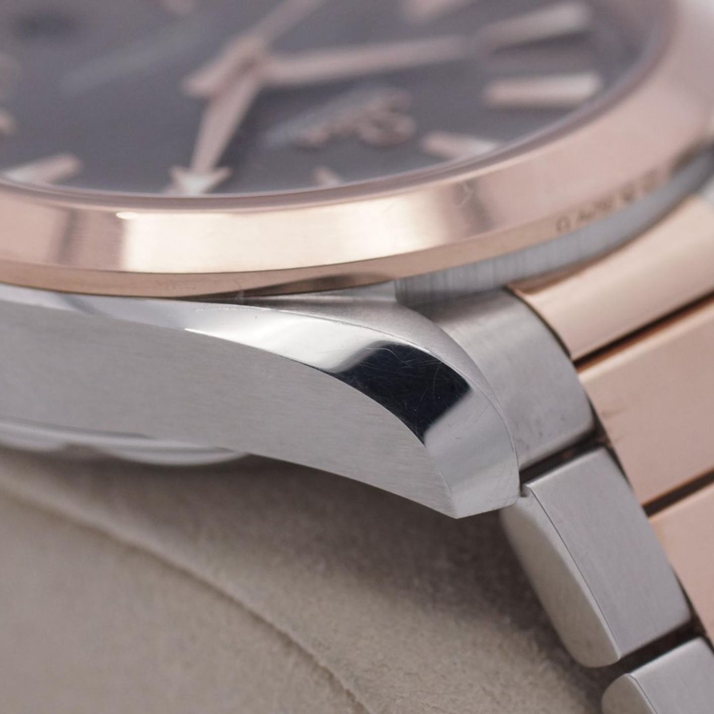 Omega Seamaster Aqua Terra 220.20.41.21.06.001 (2020) - Grey dial 41 mm Steel case (8/8)