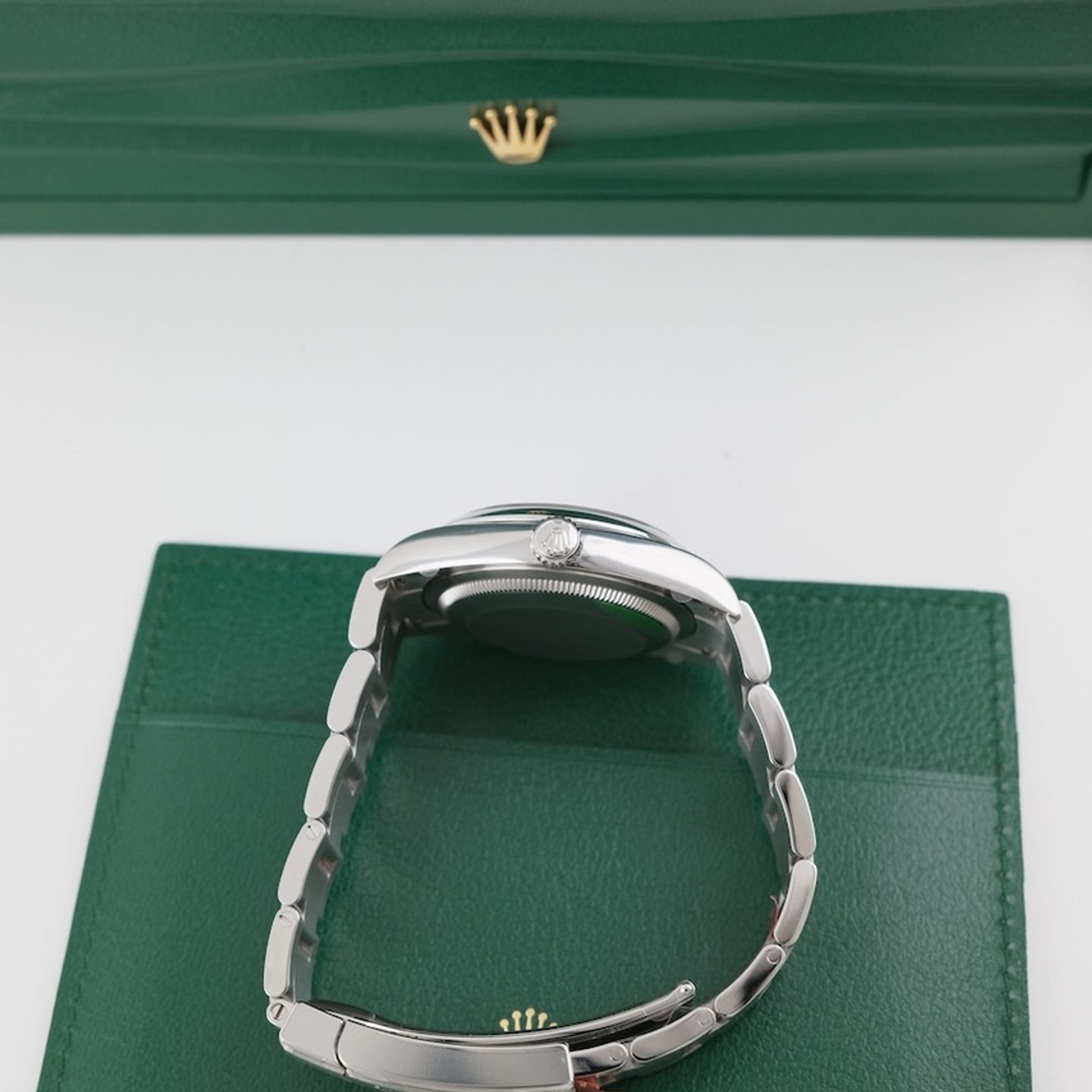 Rolex Oyster Perpetual 36 126000 - (6/8)