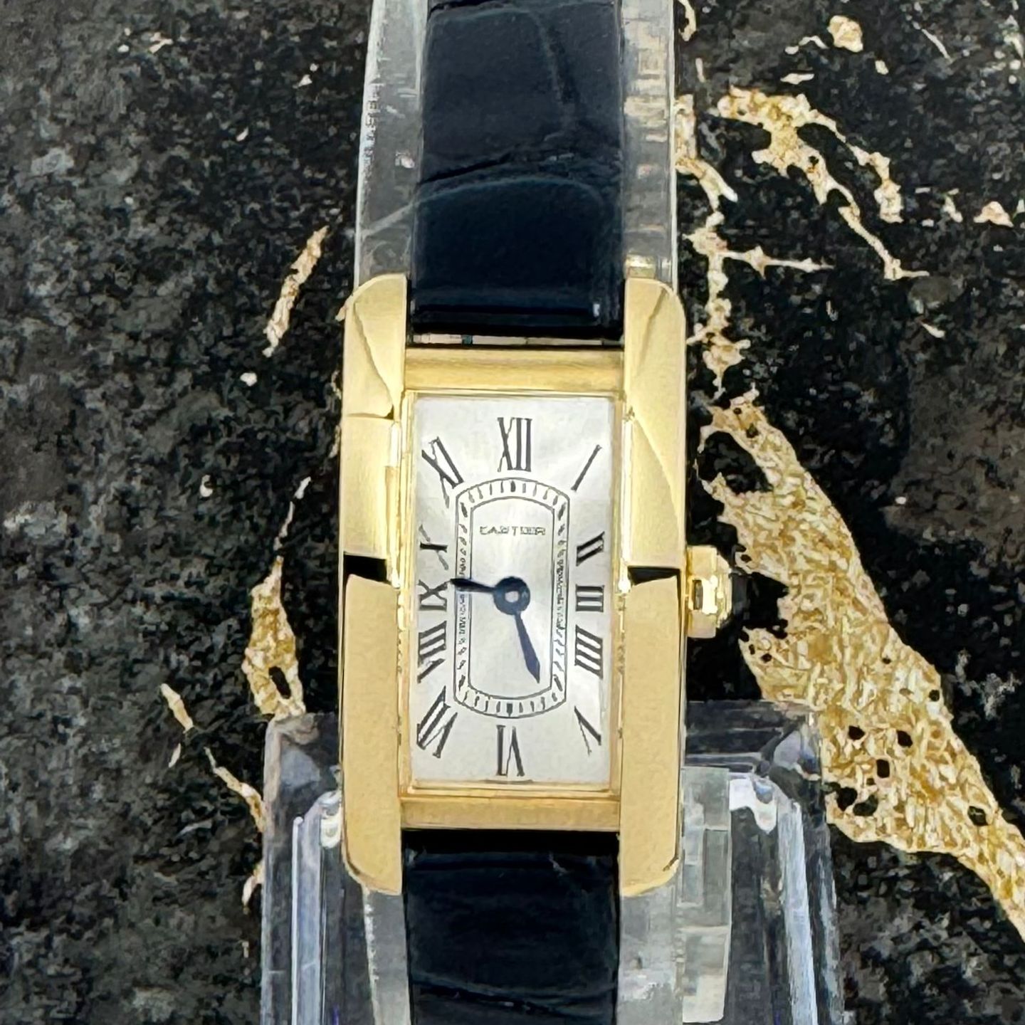 Cartier Tank Américaine WGTA0353 (2025) - Silver dial 15 mm Yellow Gold case (2/8)