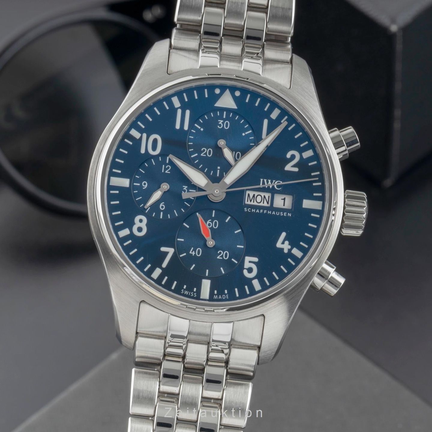 IWC Pilot Chronograph IW388102 - (1/8)