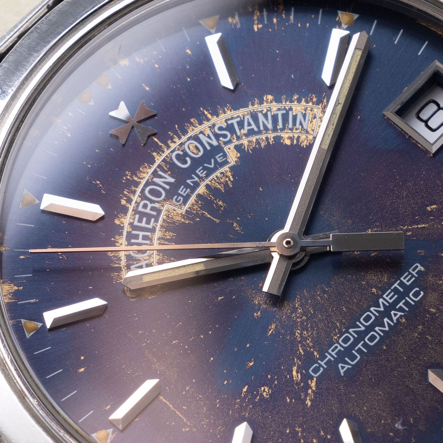Vacheron Constantin Overseas 42040 - (2/8)
