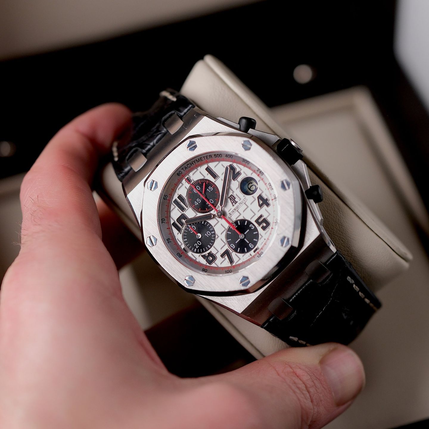 Audemars Piguet Royal Oak Offshore Chronograph Volcano 26170ST.OO.D101CR.02 - (4/8)