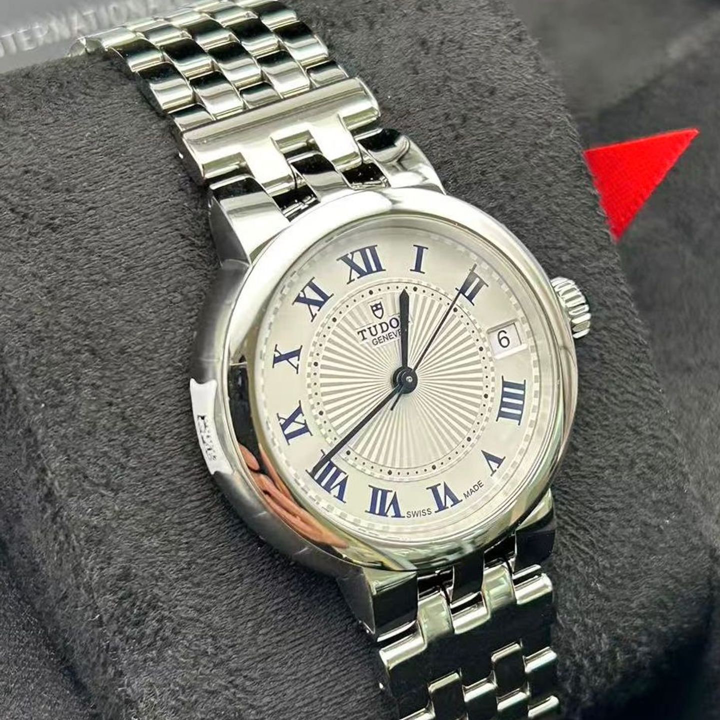 Tudor Clair de Rose 35800 - (4/8)