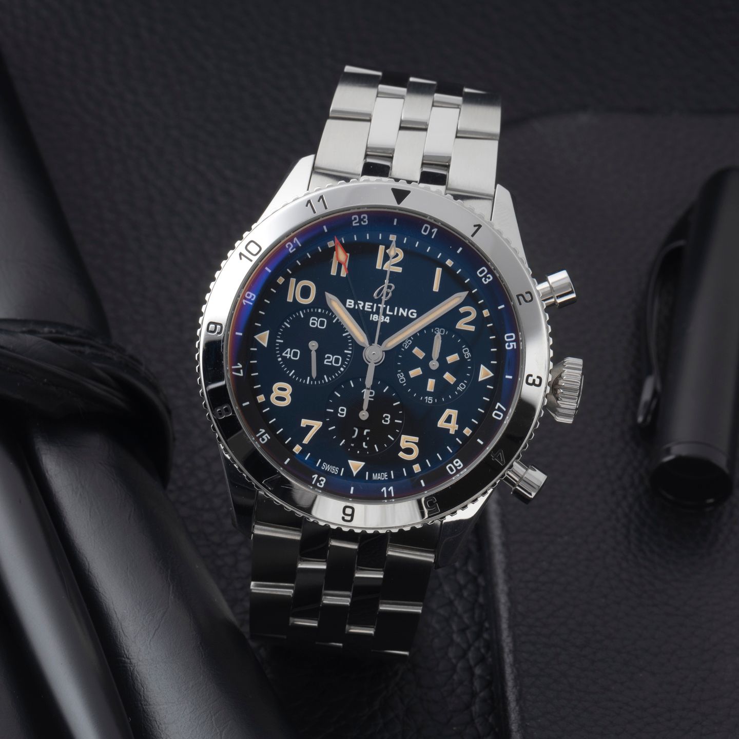 Breitling Aviator 8 AB04453A1B1A1 - (1/8)