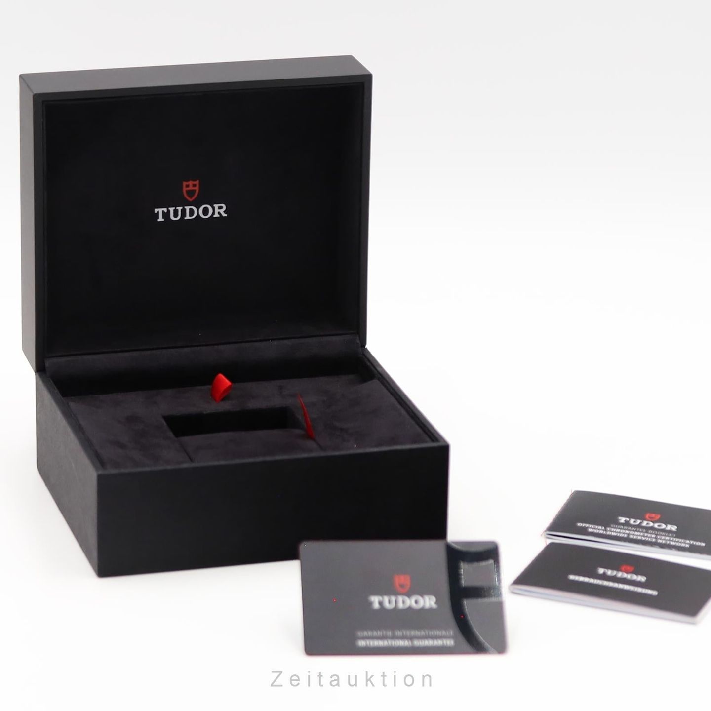 Tudor Royal 28600 (Onbekend (willekeurig serienummer)) - Blauw wijzerplaat 41mm Staal (7/8)