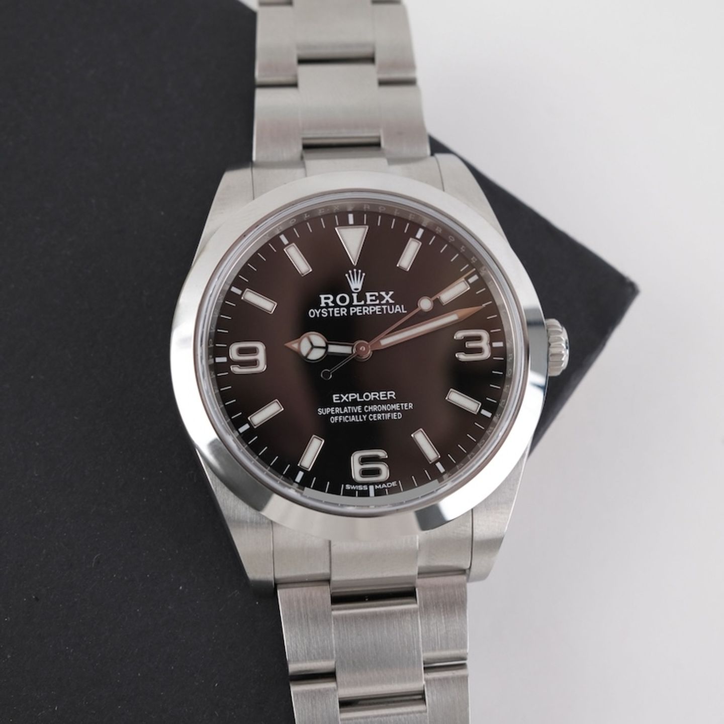 Rolex Explorer 214270 - (2/8)